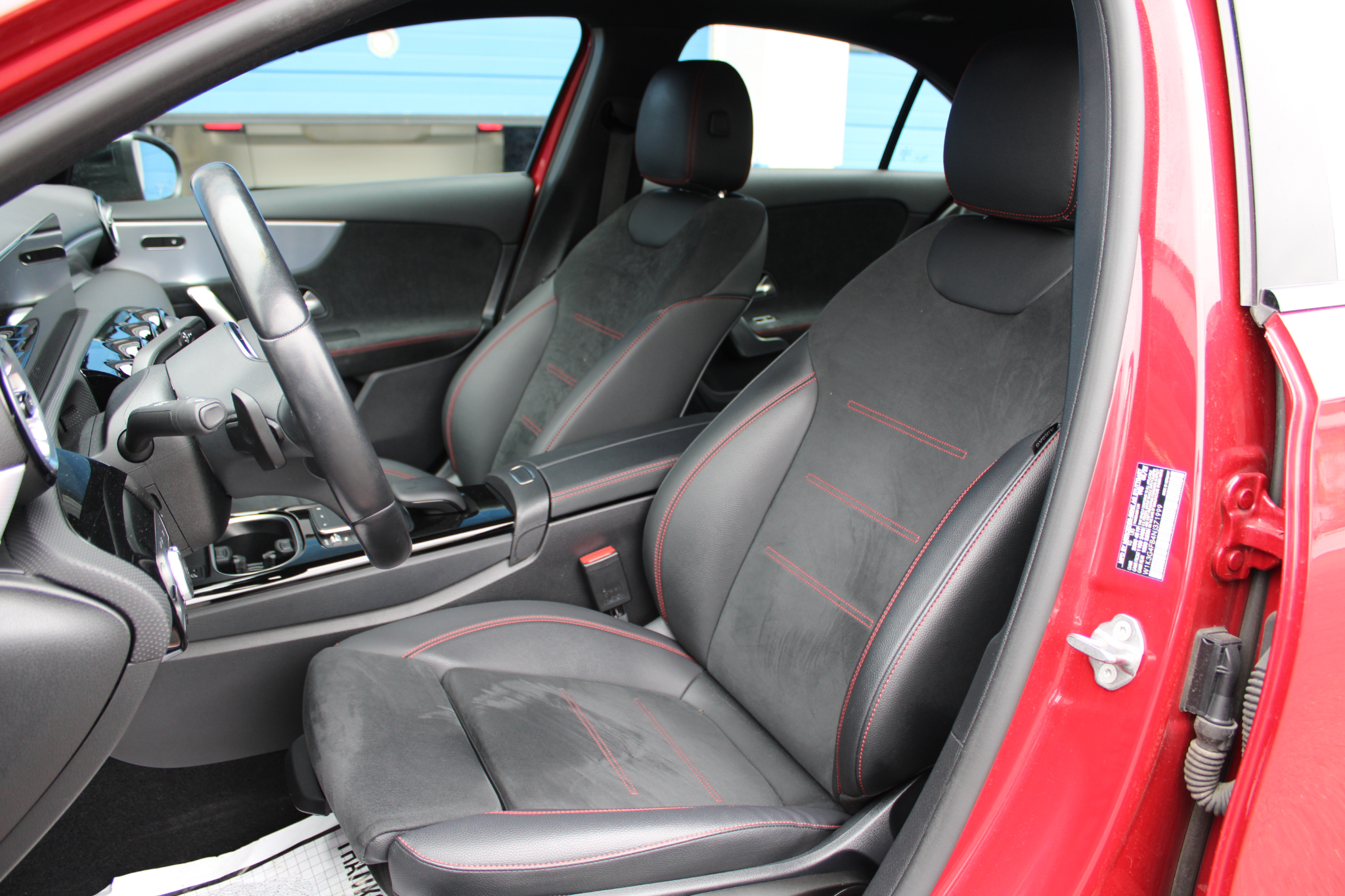 Mercedes-Benz A-Class A 220 4MATIC Sedan 2022