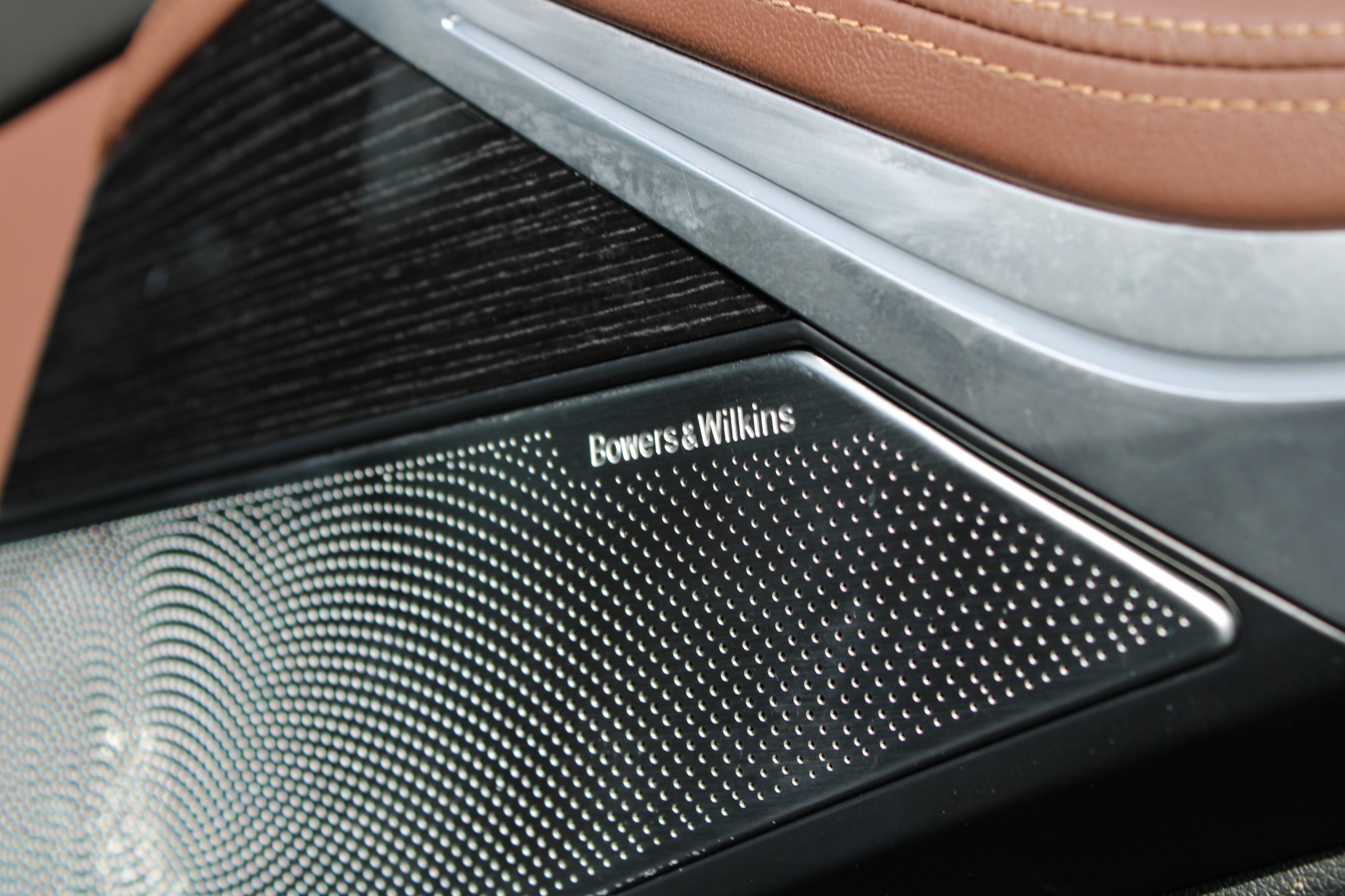 BMW X7 M60i Sports Activity Vehicle 2023