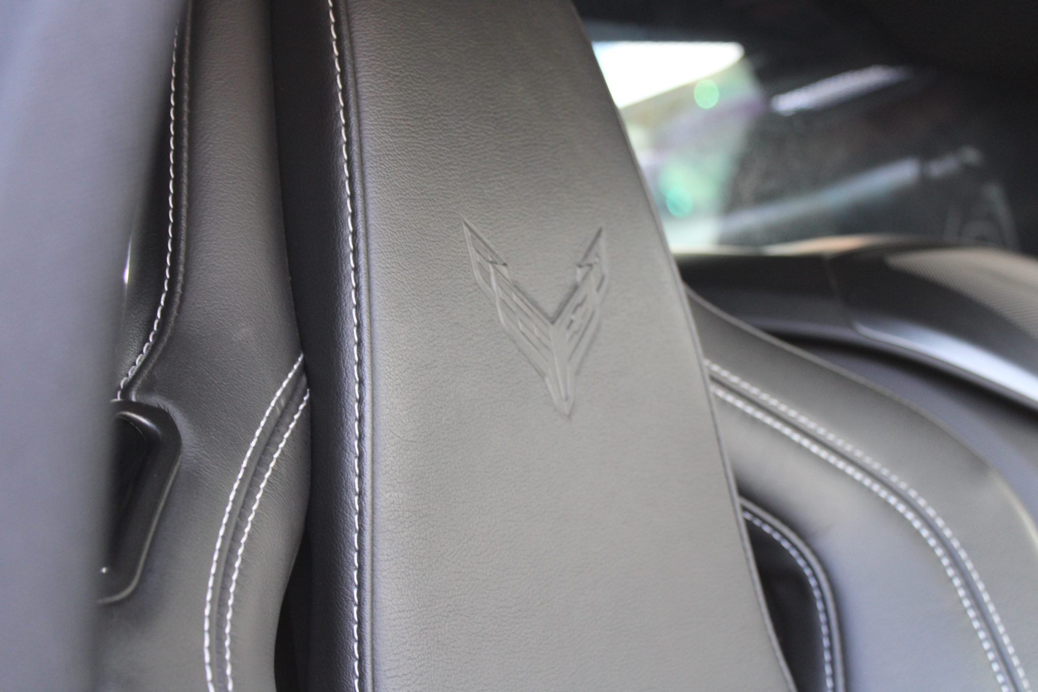 Chevrolet Corvette 2dr Stingray Cpe w/2LT 2020