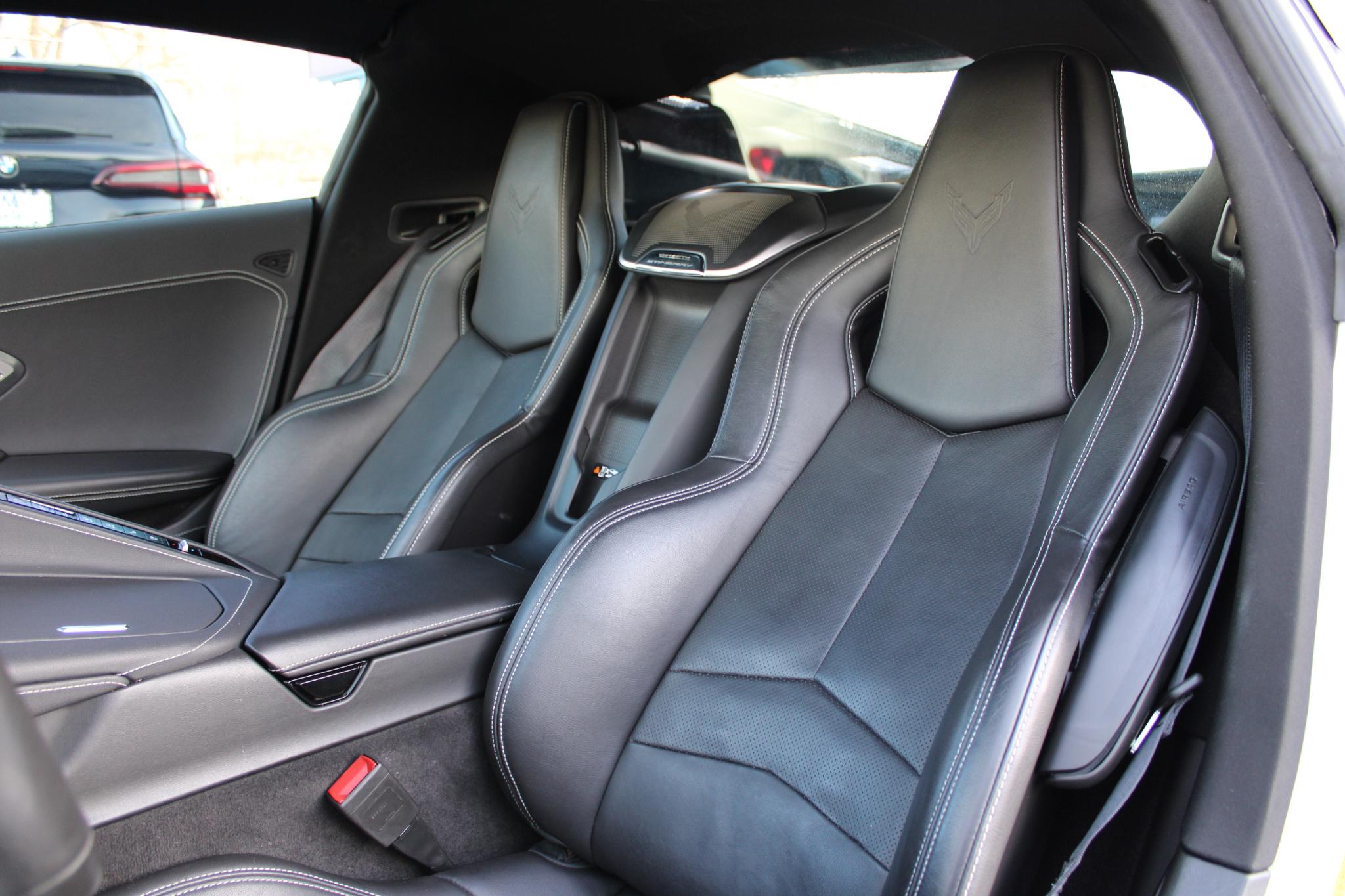 Chevrolet Corvette 2dr Stingray Cpe w/2LT 2020
