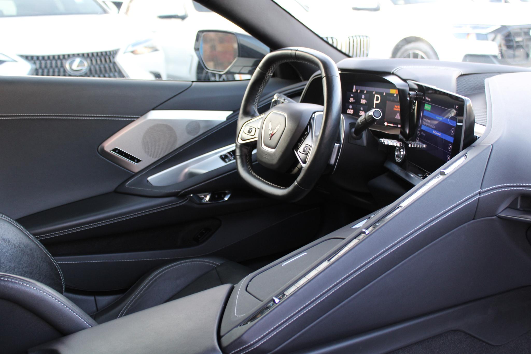 Chevrolet Corvette 2dr Stingray Cpe w/2LT 2020