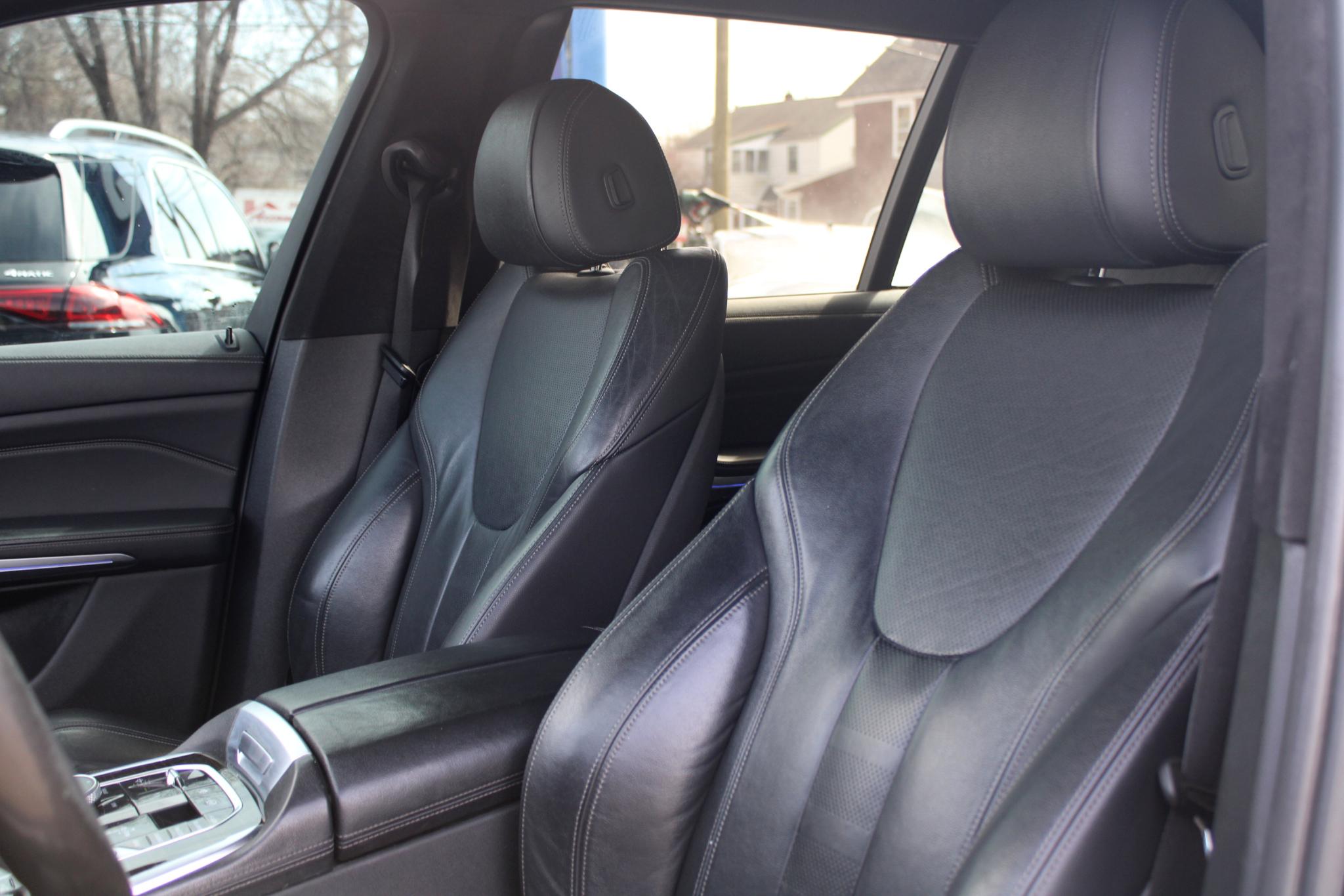 BMW X7 xDrive40i Sports Activity Vehicle 2019