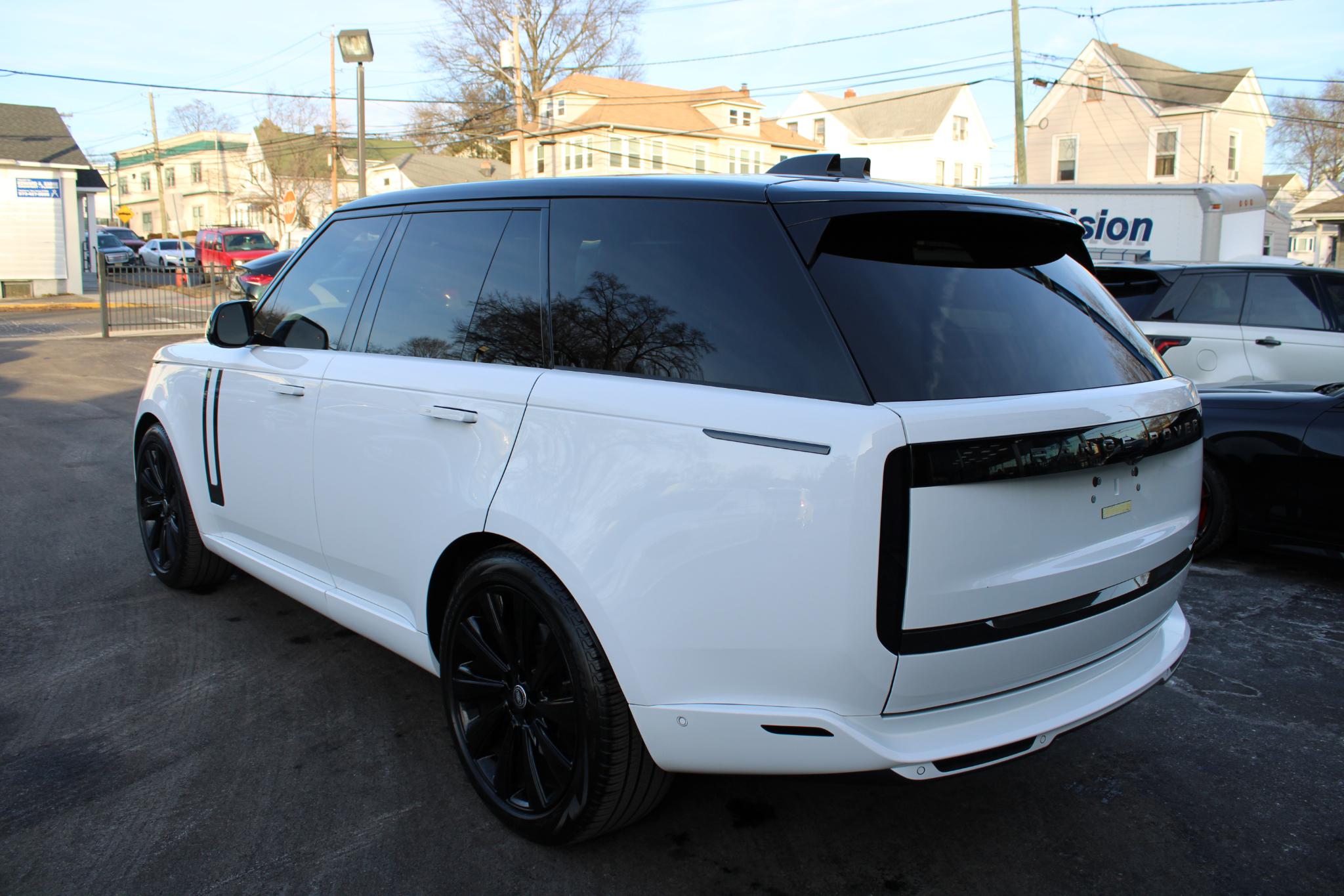 Land Rover Range Rover P530 SE SWB 2023