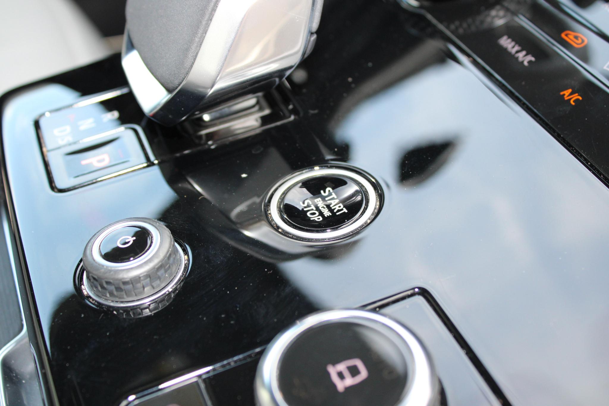 Land Rover Range Rover Sport P400 SE Dynamic 2023