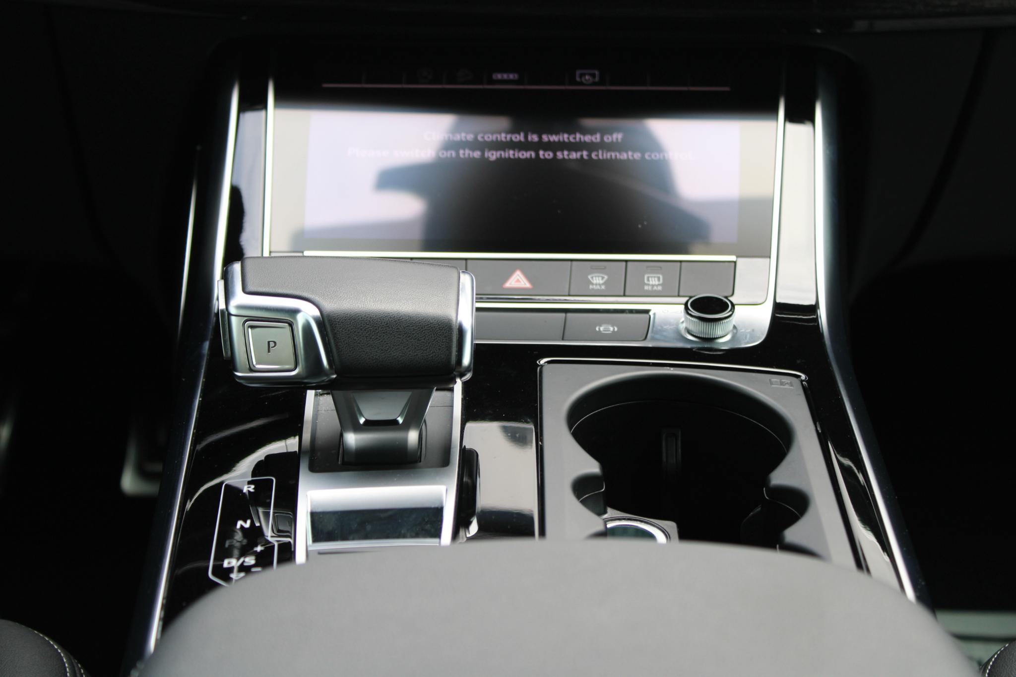 Audi Q8 Premium Plus 55 TFSI quattro 2023