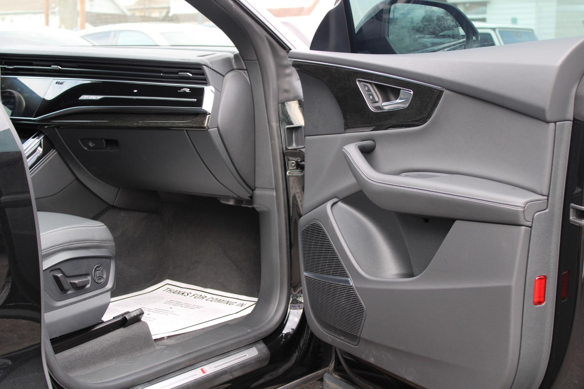 Audi Q8 Premium Plus 55 TFSI quattro 2023