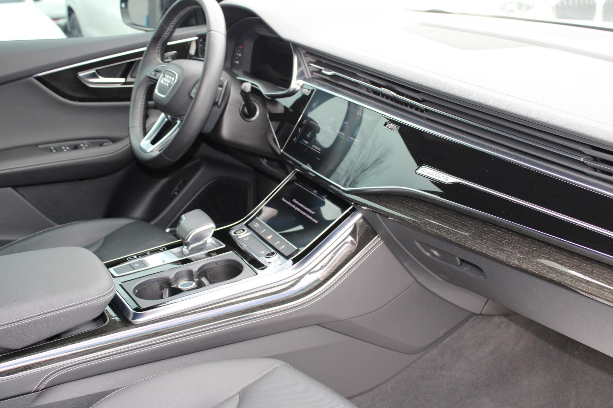 Audi Q8 Premium Plus 55 TFSI quattro 2023