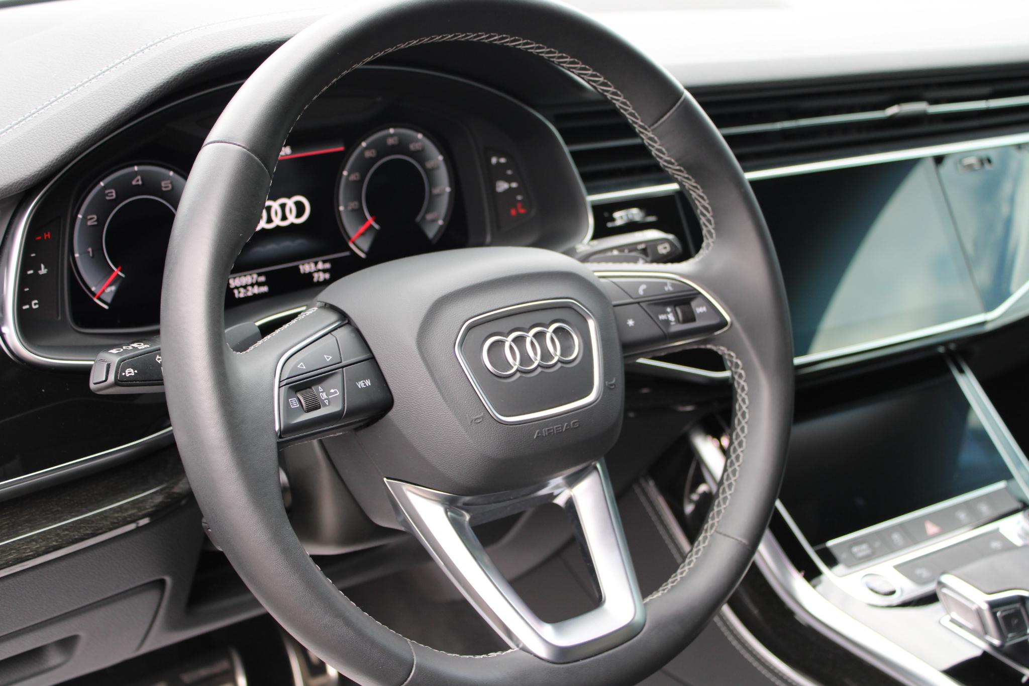 Audi Q8 Premium Plus 55 TFSI quattro 2023