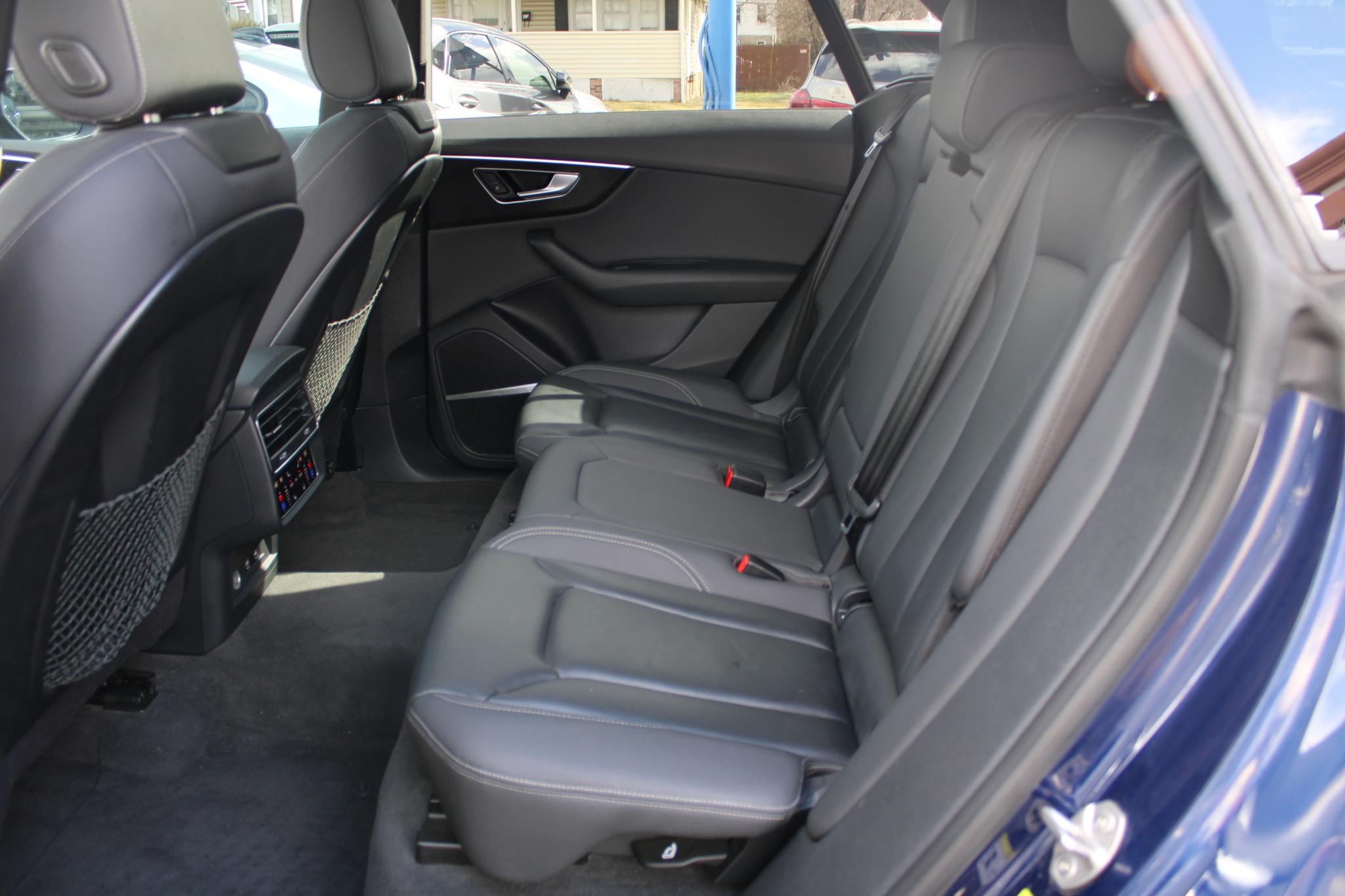 Audi Q8 Premium Plus 55 TFSI quattro 2019