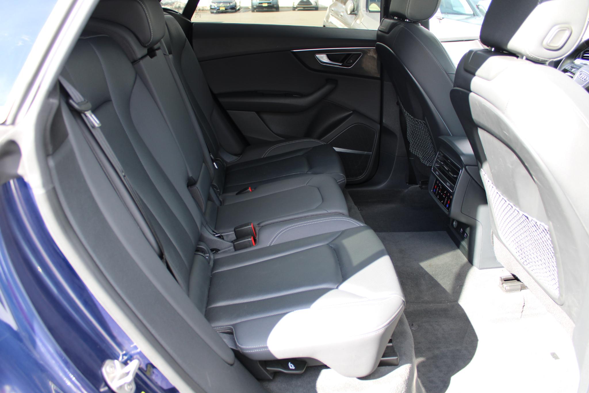 Audi Q8 Premium Plus 55 TFSI quattro 2019