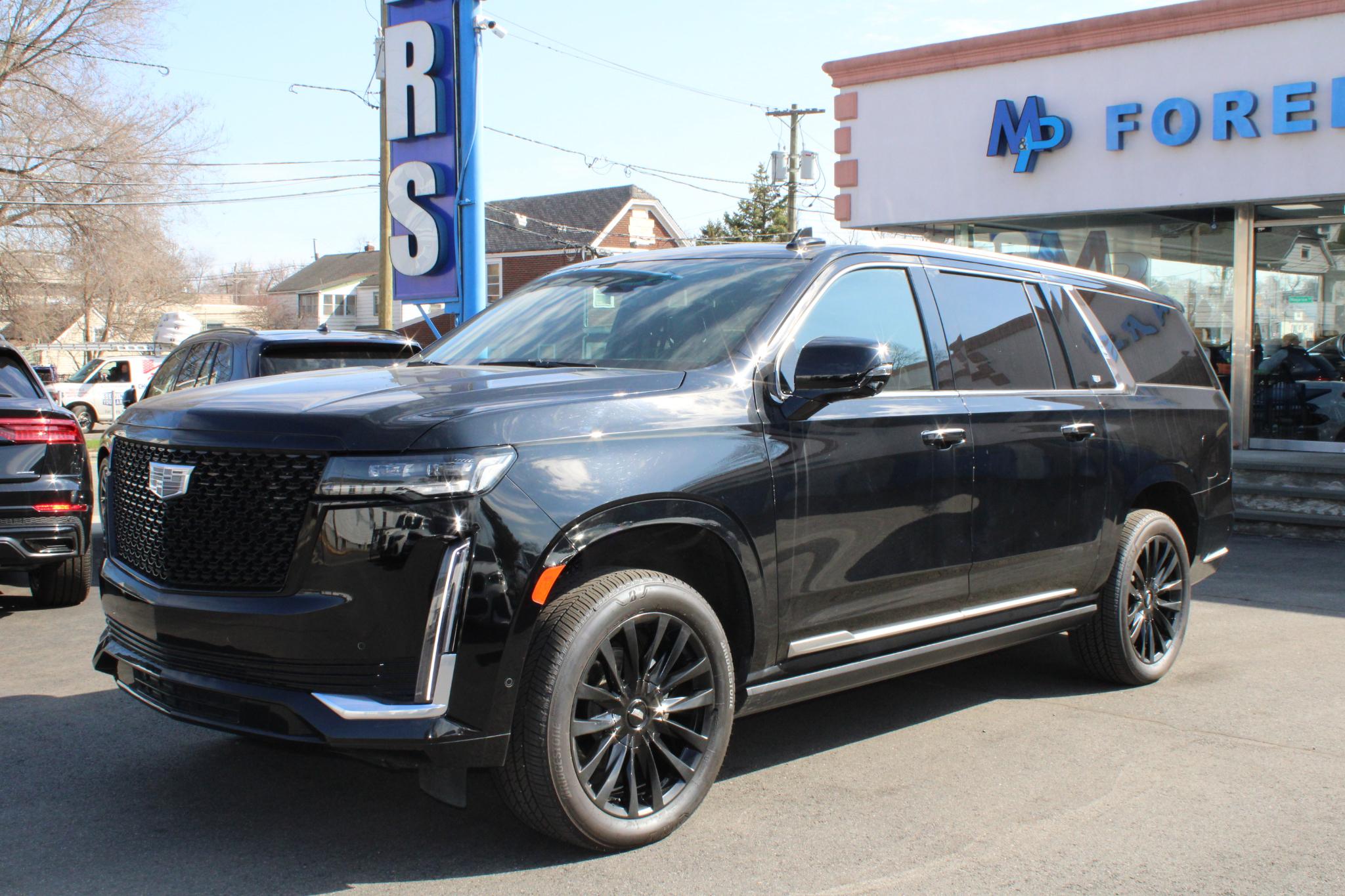 Cadillac Escalade ESV 4WD 4dr Premium Luxury 2022