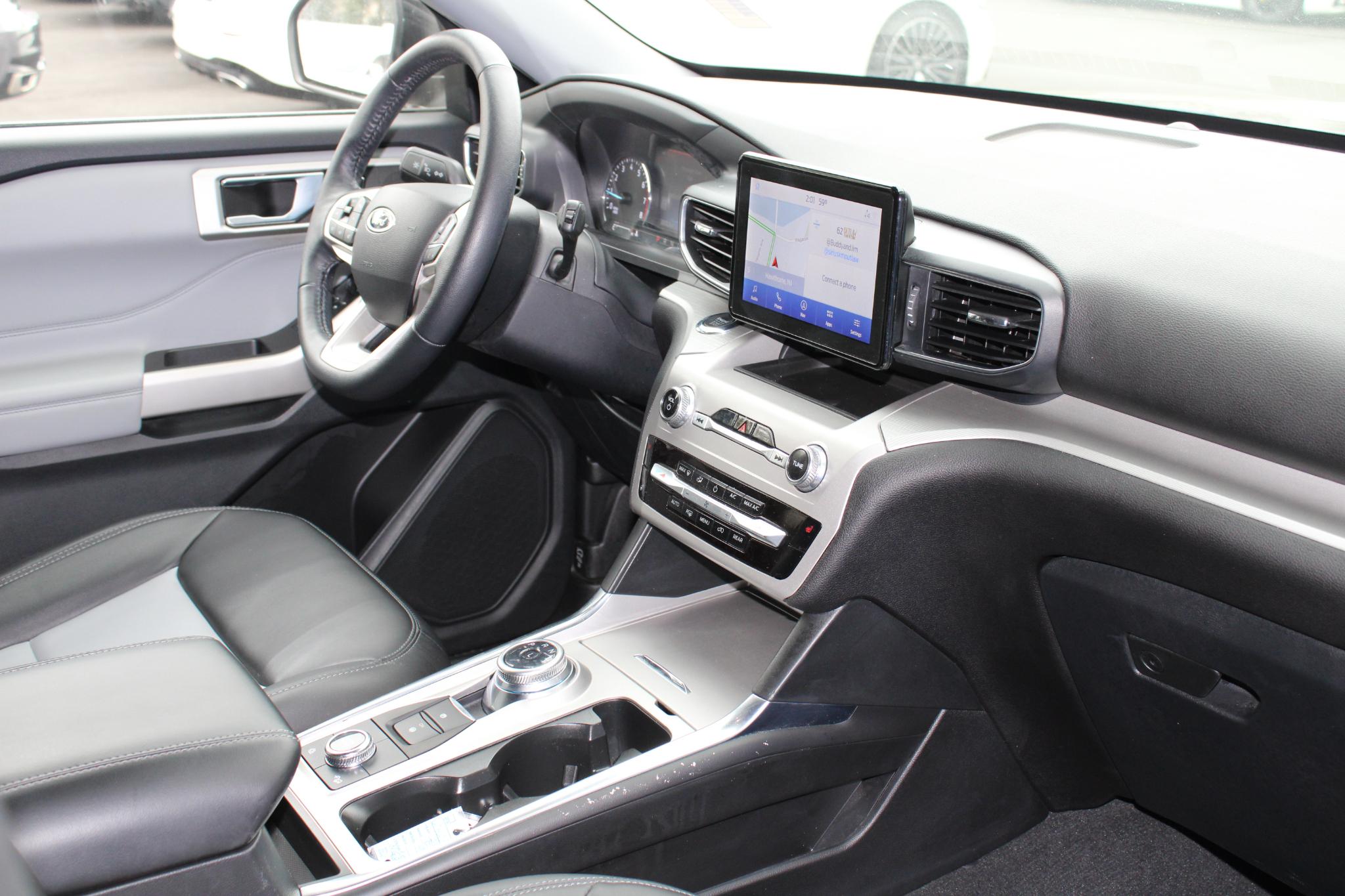 Ford Explorer XLT 4WD 2022