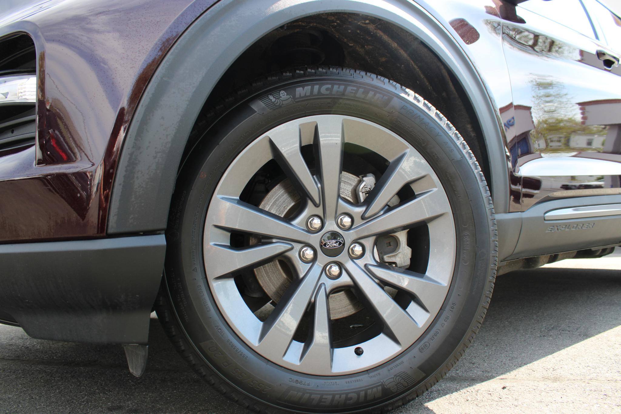 Ford Explorer XLT 4WD 2022