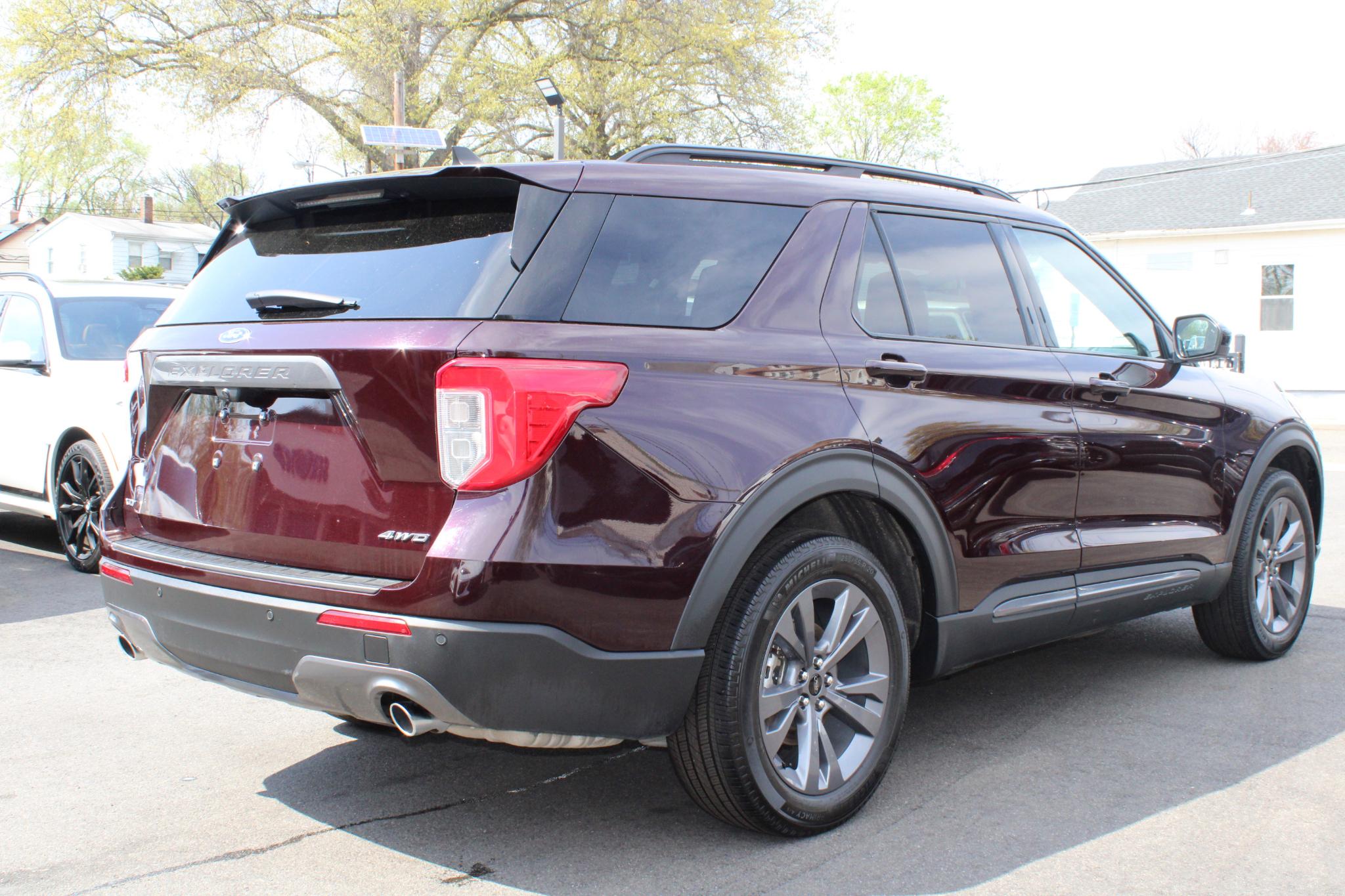 Ford Explorer XLT 4WD 2022