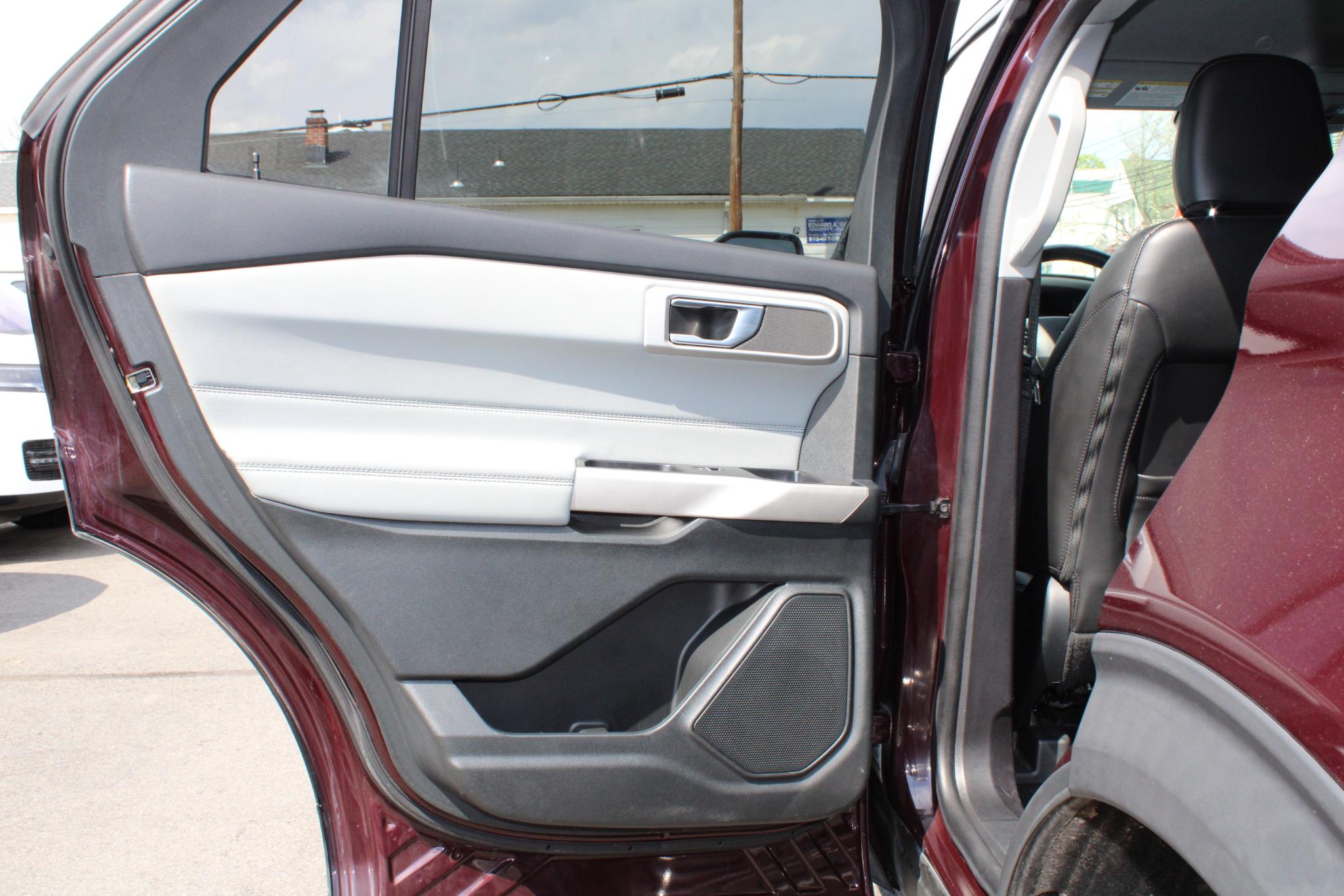 Ford Explorer XLT 4WD 2022