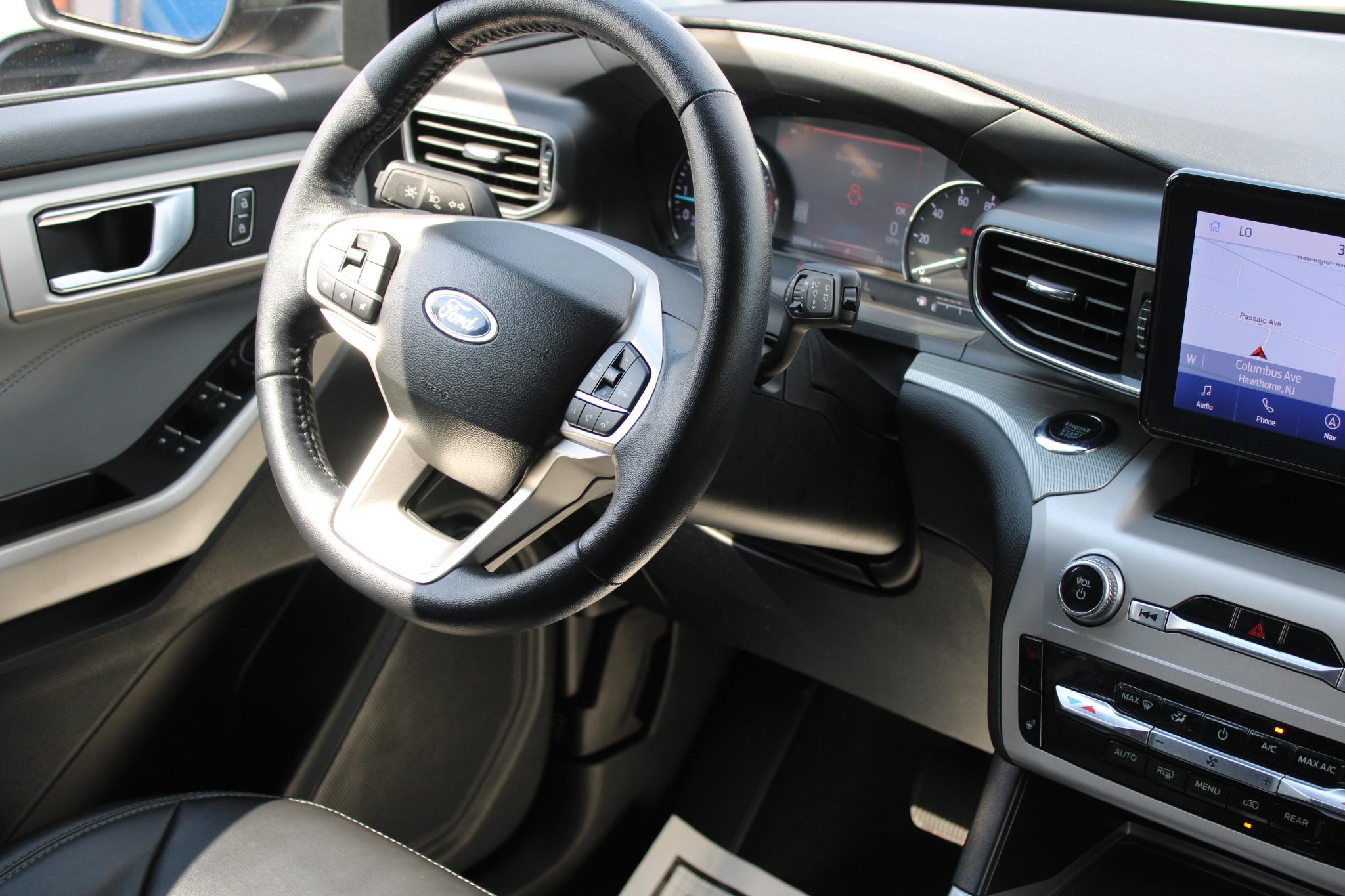 Ford Explorer XLT 4WD 2022