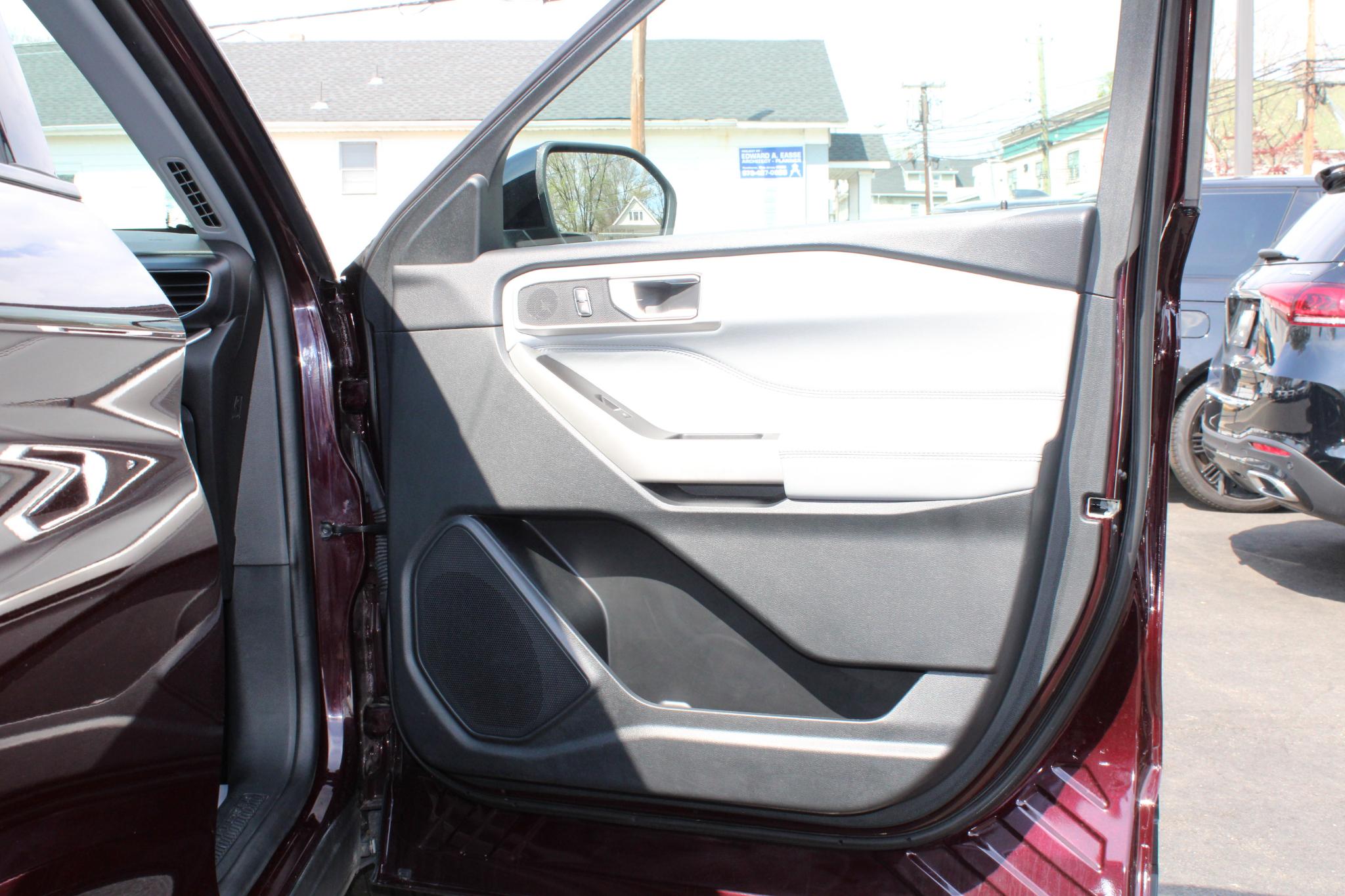 Ford Explorer XLT 4WD 2022