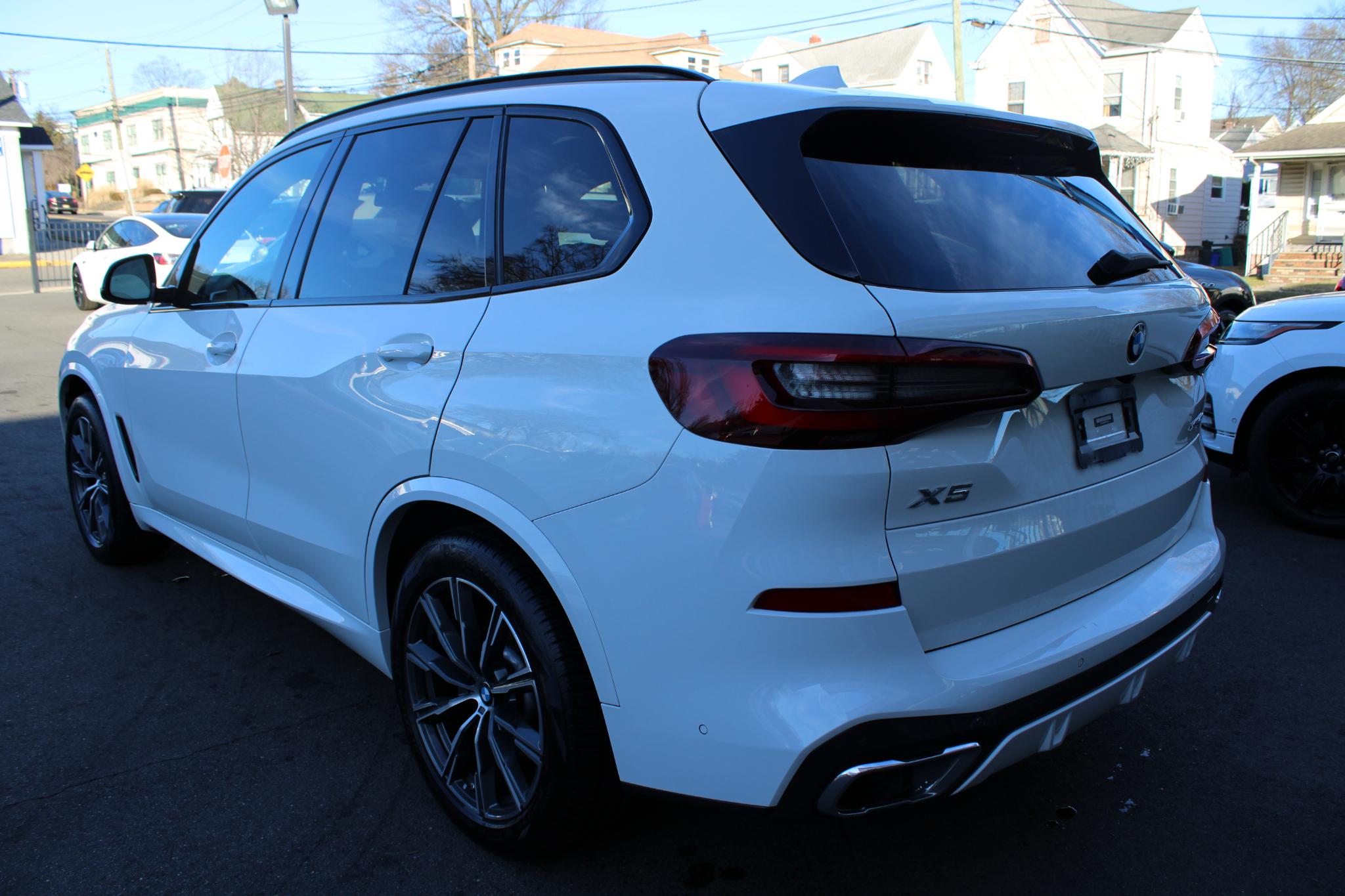 BMW X5 xDrive40i Sports Activity Vehicle 2021