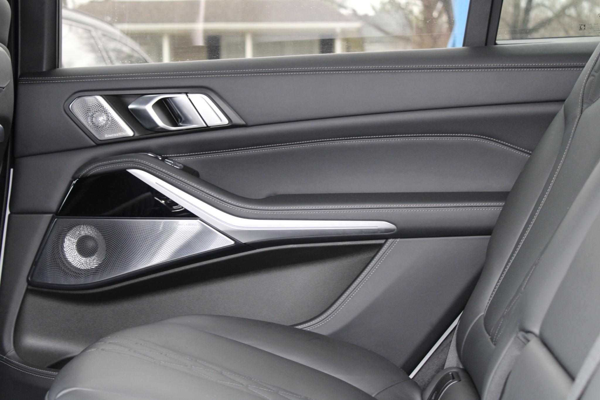 BMW X7 xDrive40i Sports Activity Vehicle 2023