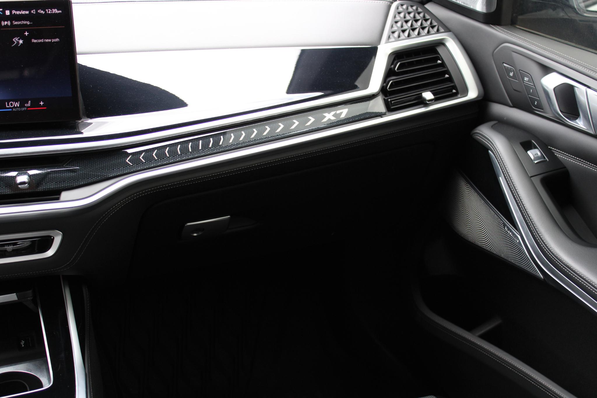 BMW X7 xDrive40i Sports Activity Vehicle 2023