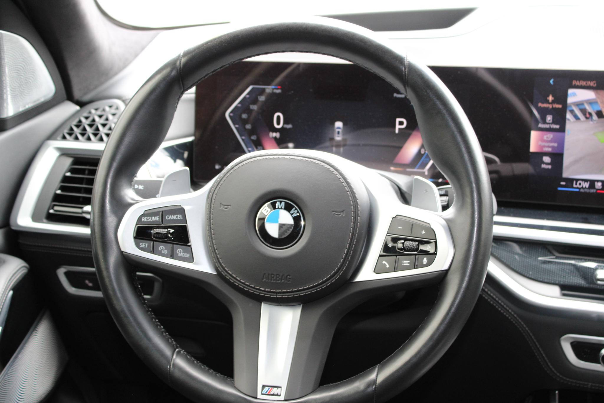 BMW X7 xDrive40i Sports Activity Vehicle 2023