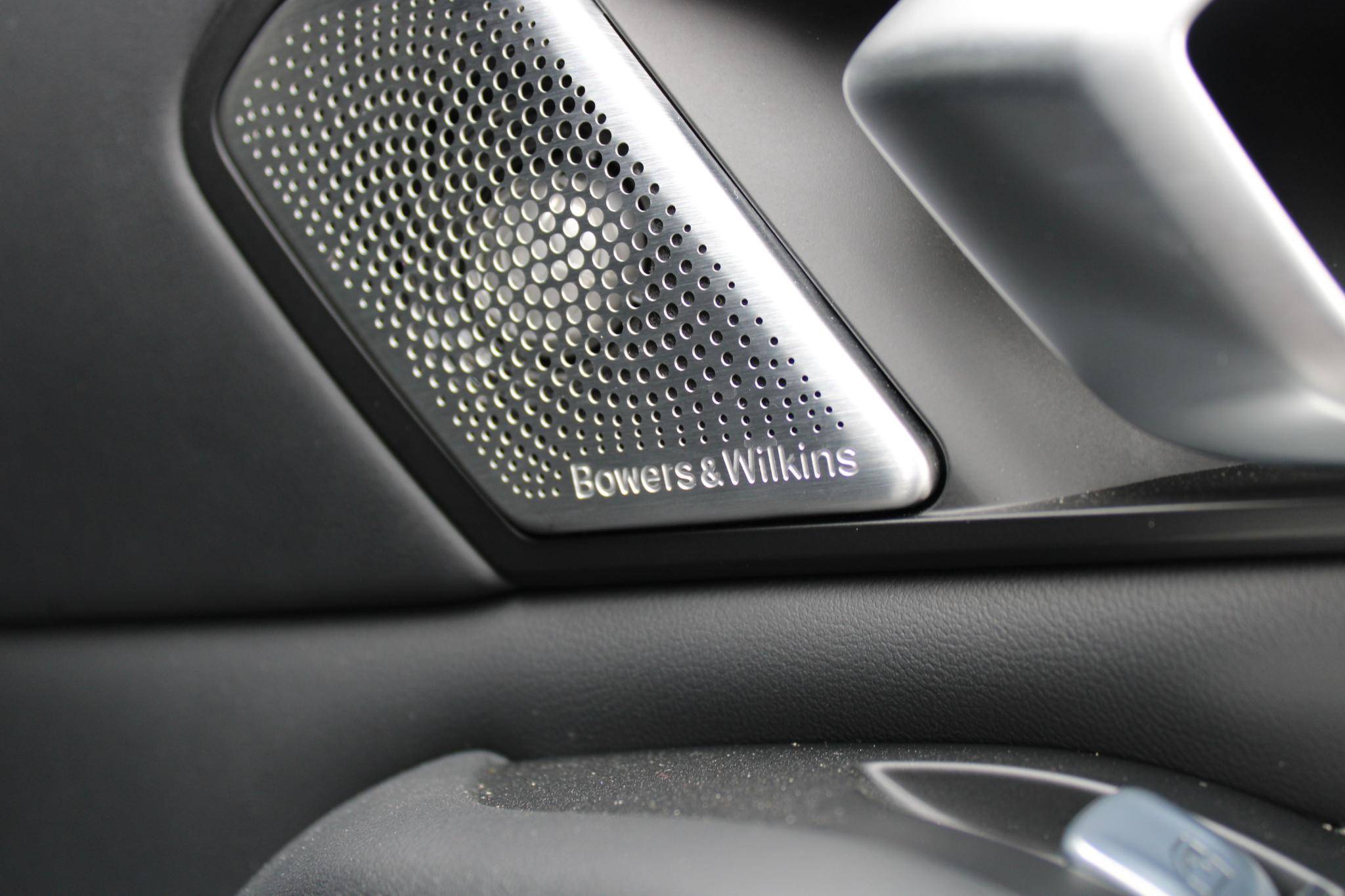 BMW X7 xDrive40i Sports Activity Vehicle 2023