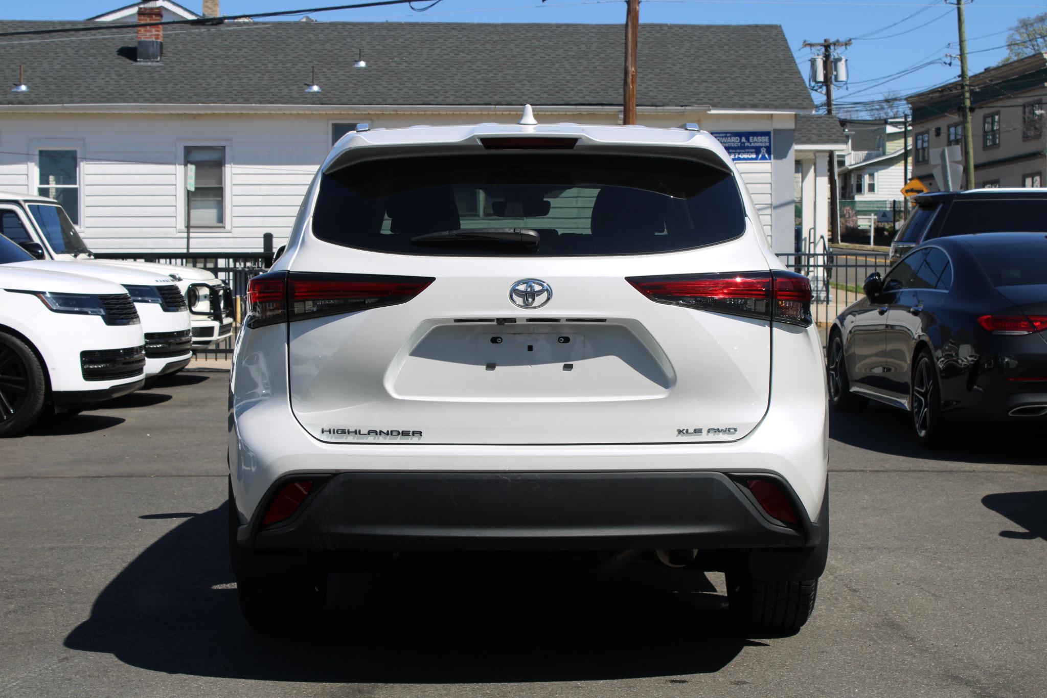 Toyota Highlander Platinum AWD (Natl) 2023