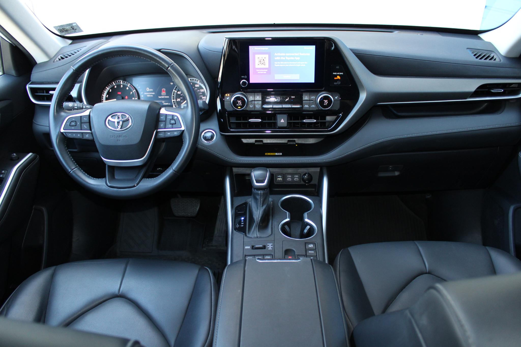 Toyota Highlander Platinum AWD (Natl) 2023