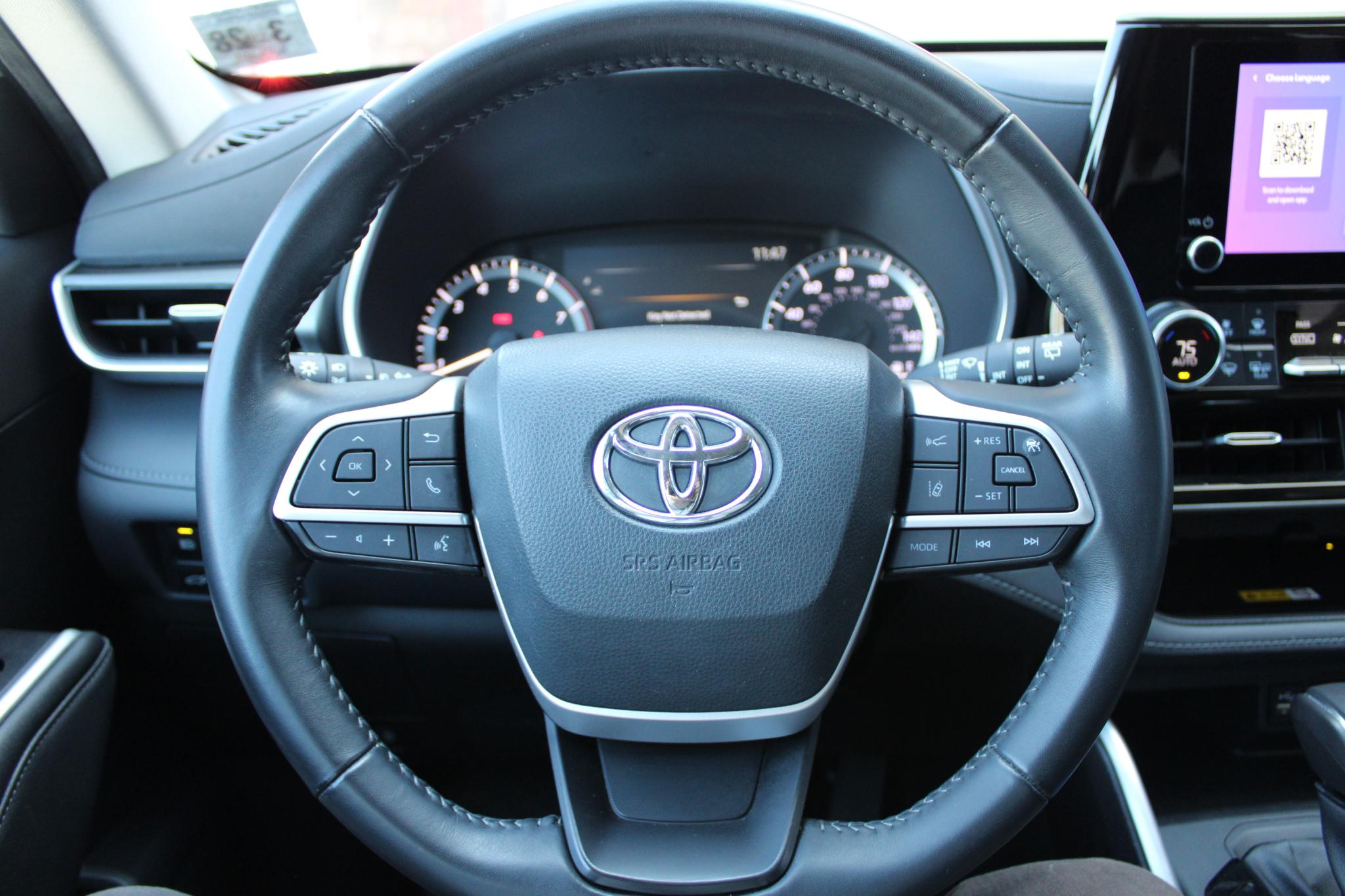 Toyota Highlander Platinum AWD (Natl) 2023