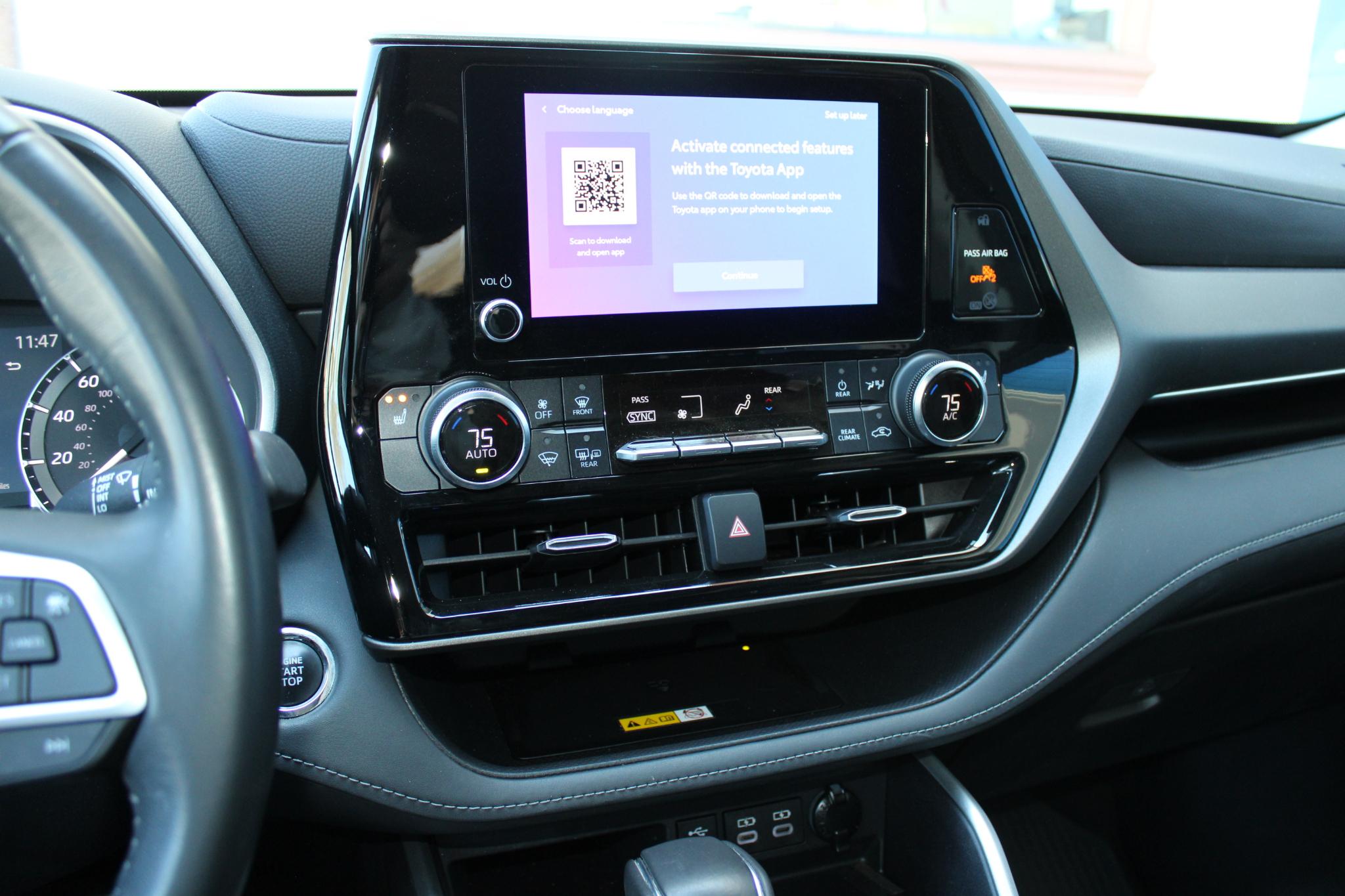 Toyota Highlander Platinum AWD (Natl) 2023