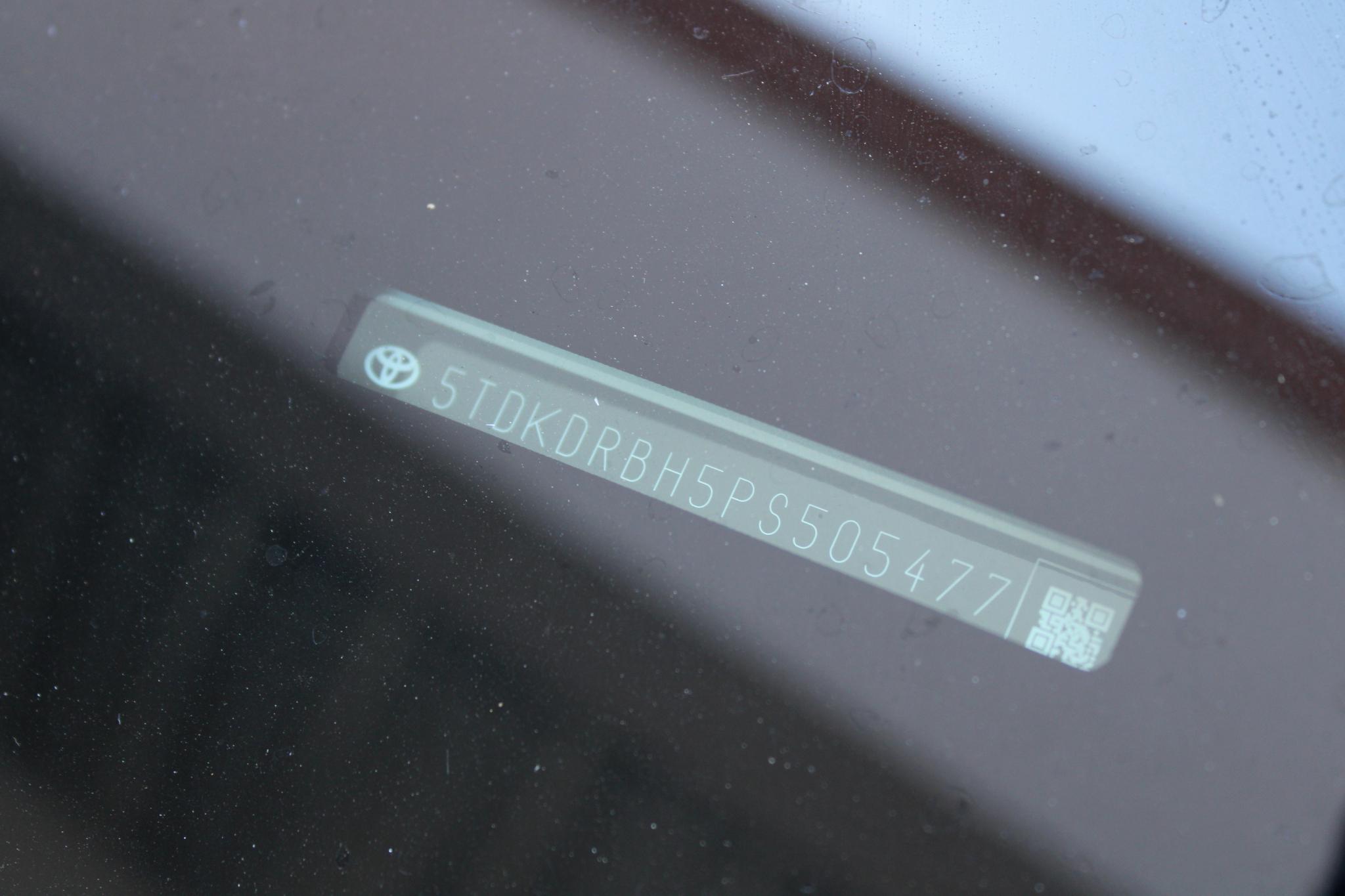 Toyota Highlander Platinum AWD (Natl) 2023