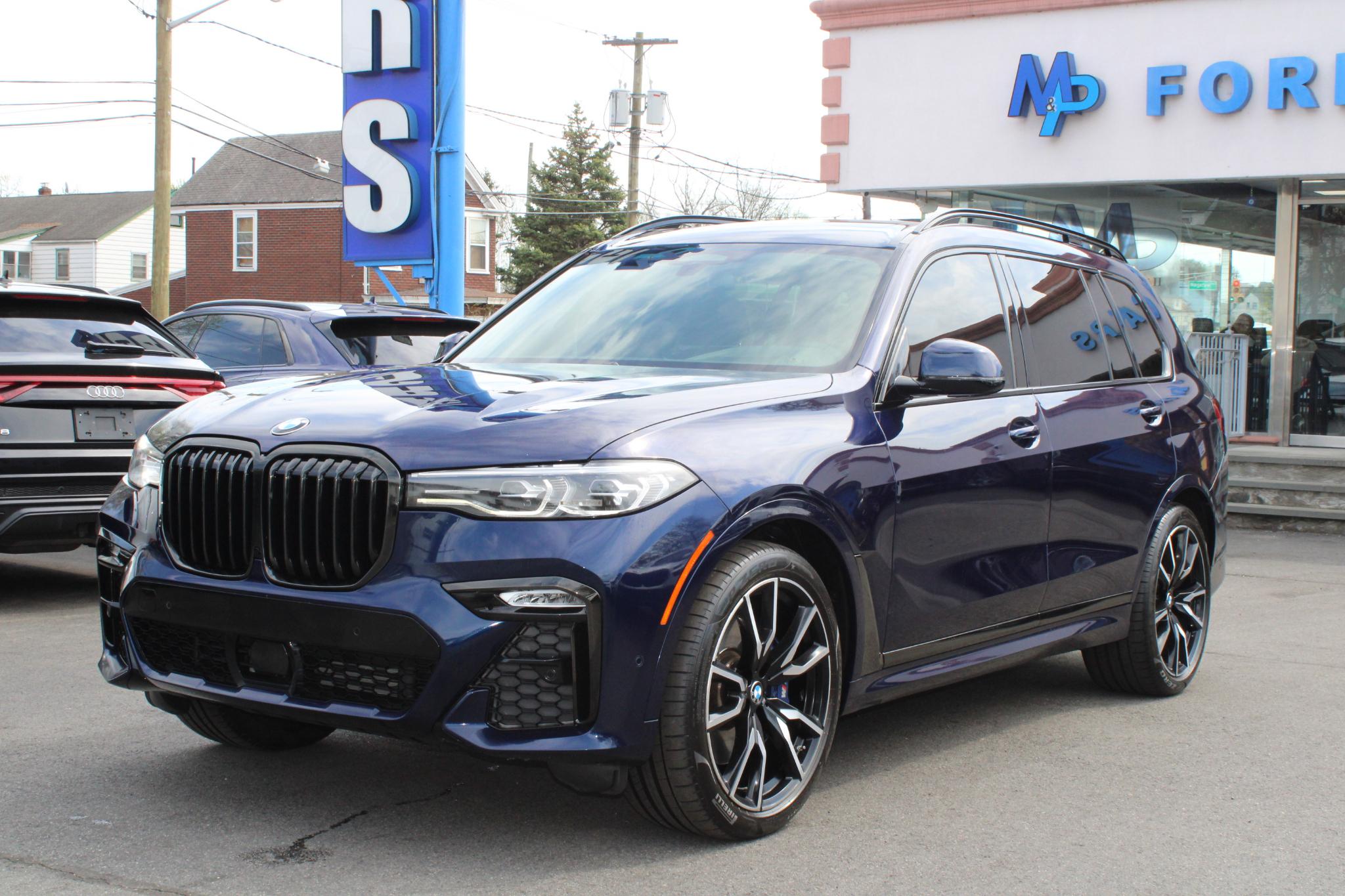 BMW X7 xDrive40i Sports Activity Vehicle 2021