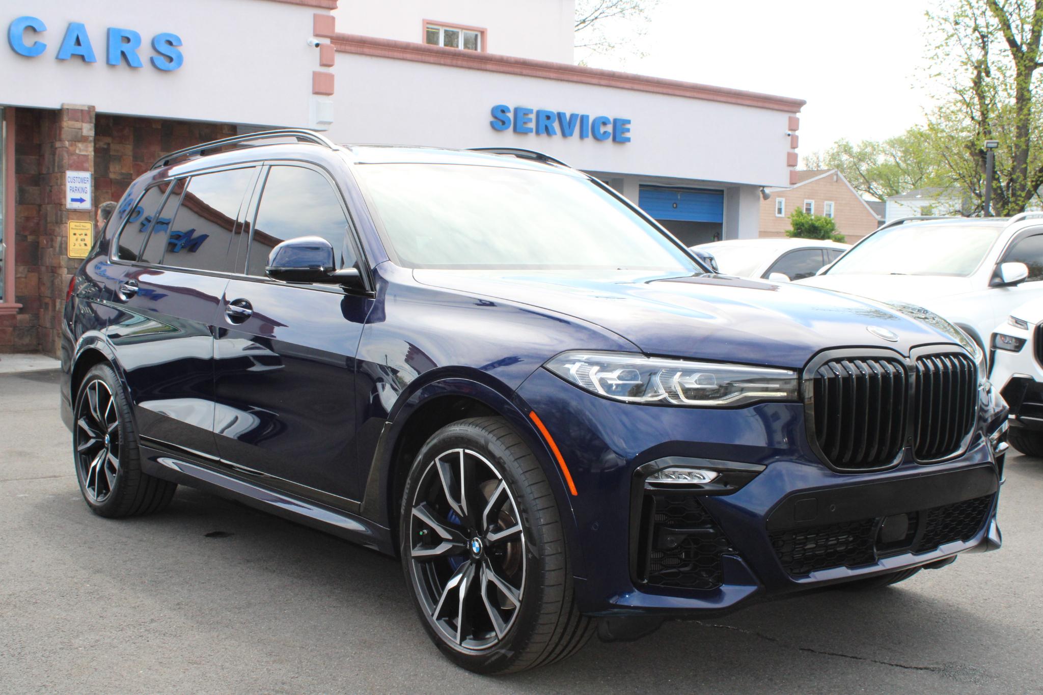 BMW X7 xDrive40i Sports Activity Vehicle 2021