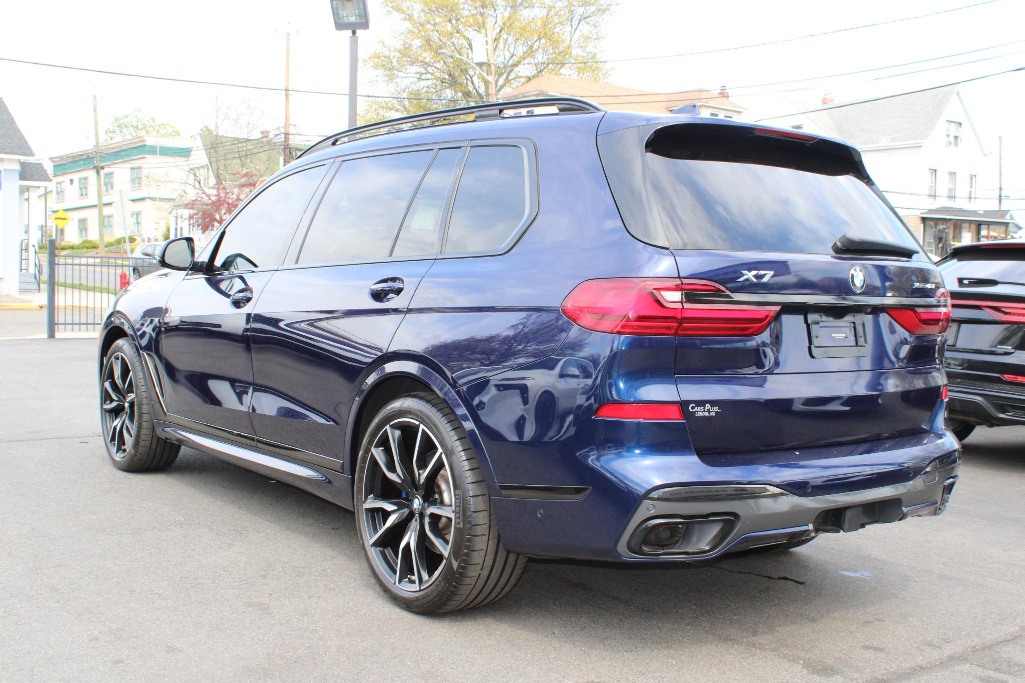 BMW X7 xDrive40i Sports Activity Vehicle 2021
