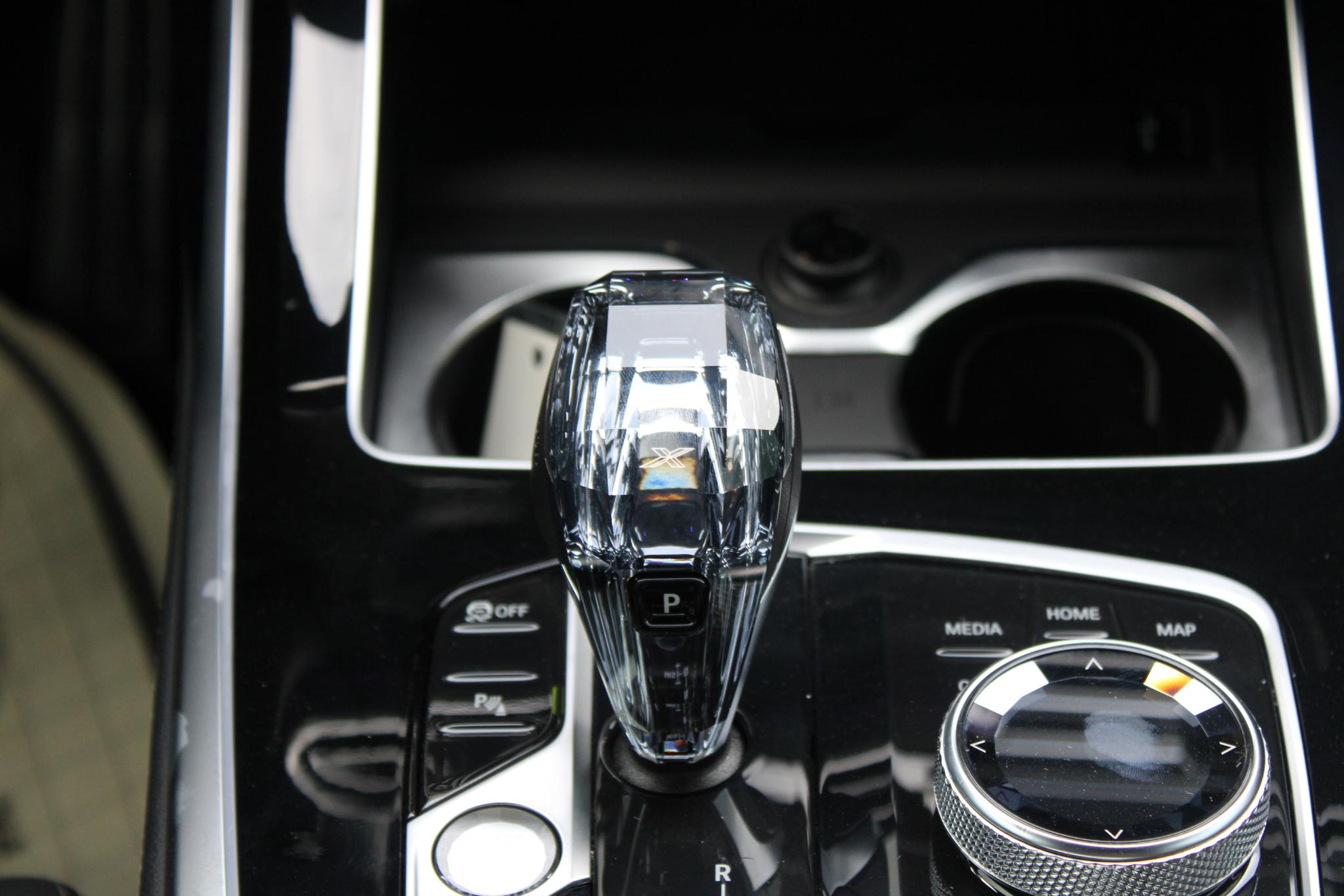 BMW X7 xDrive40i Sports Activity Vehicle 2021