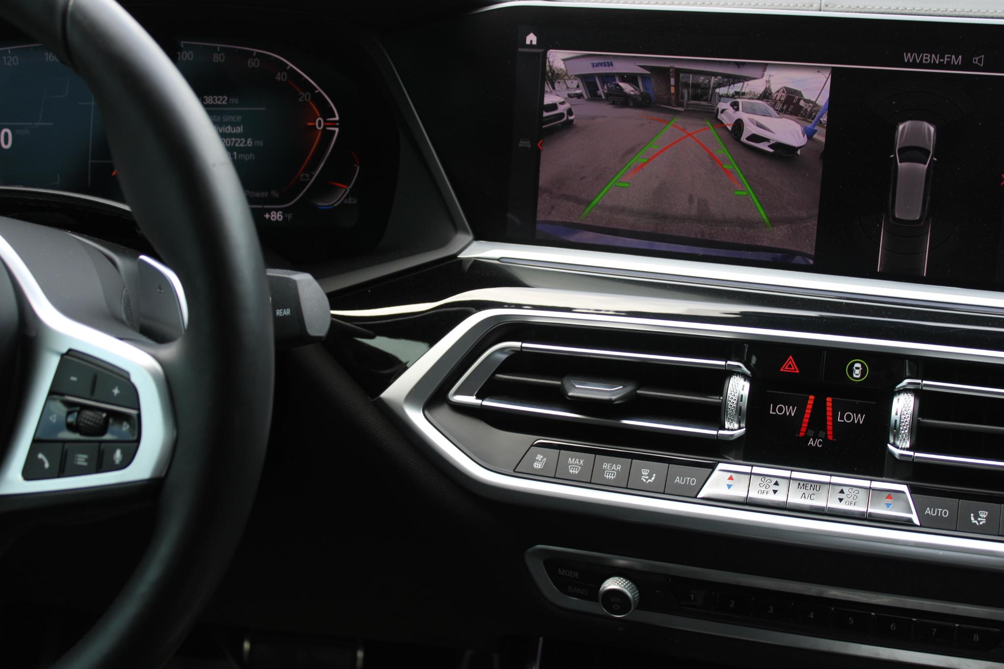 BMW X7 xDrive40i Sports Activity Vehicle 2021