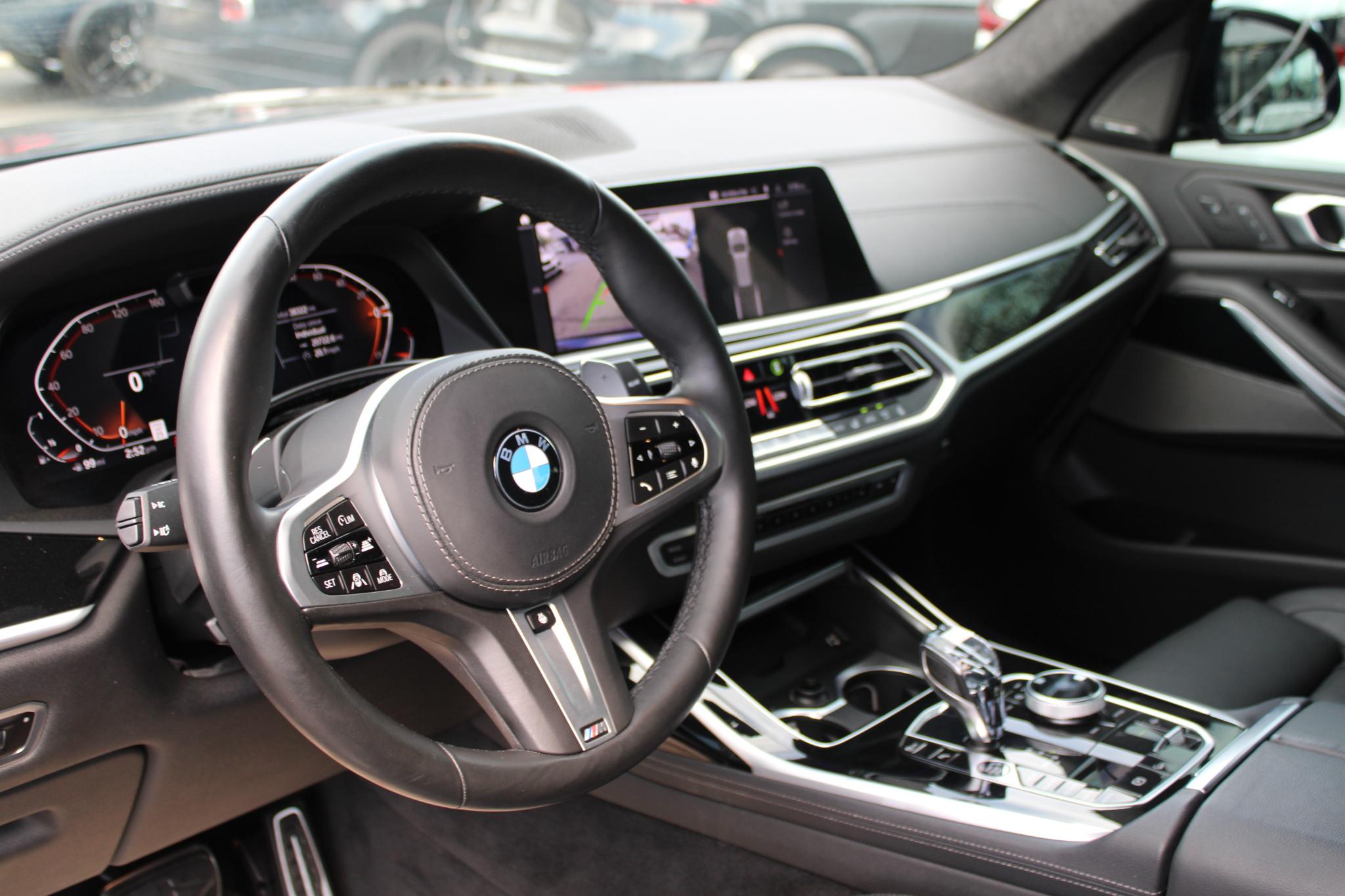 BMW X7 xDrive40i Sports Activity Vehicle 2021