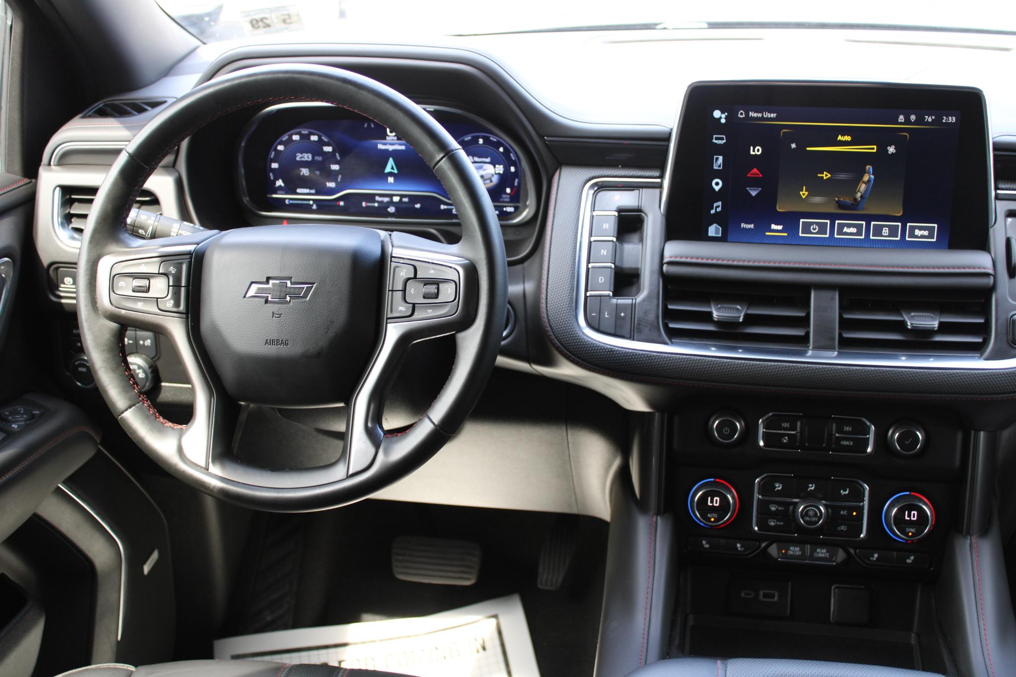 Chevrolet Suburban 4WD 4dr RST 2024