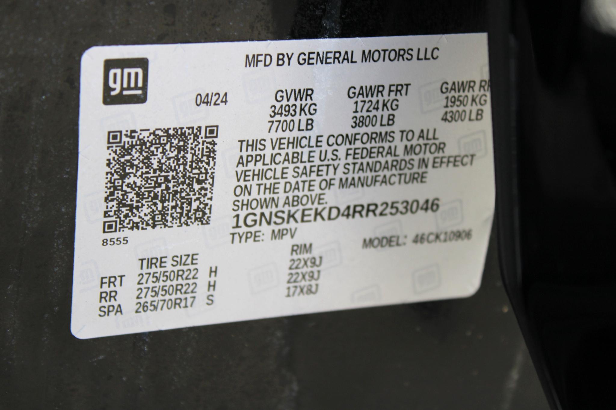 Chevrolet Suburban 4WD 4dr RST 2024