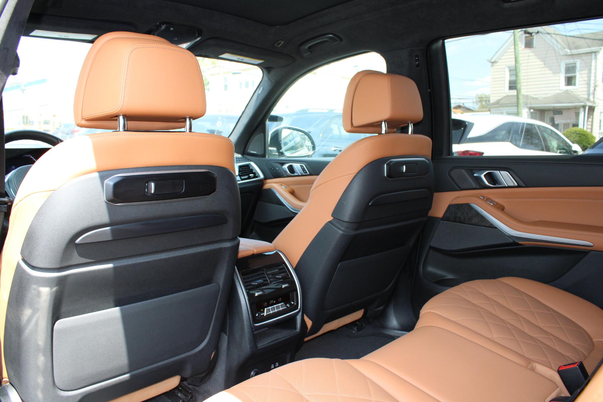 BMW X7 xDrive40i Sports Activity Vehicle 2024