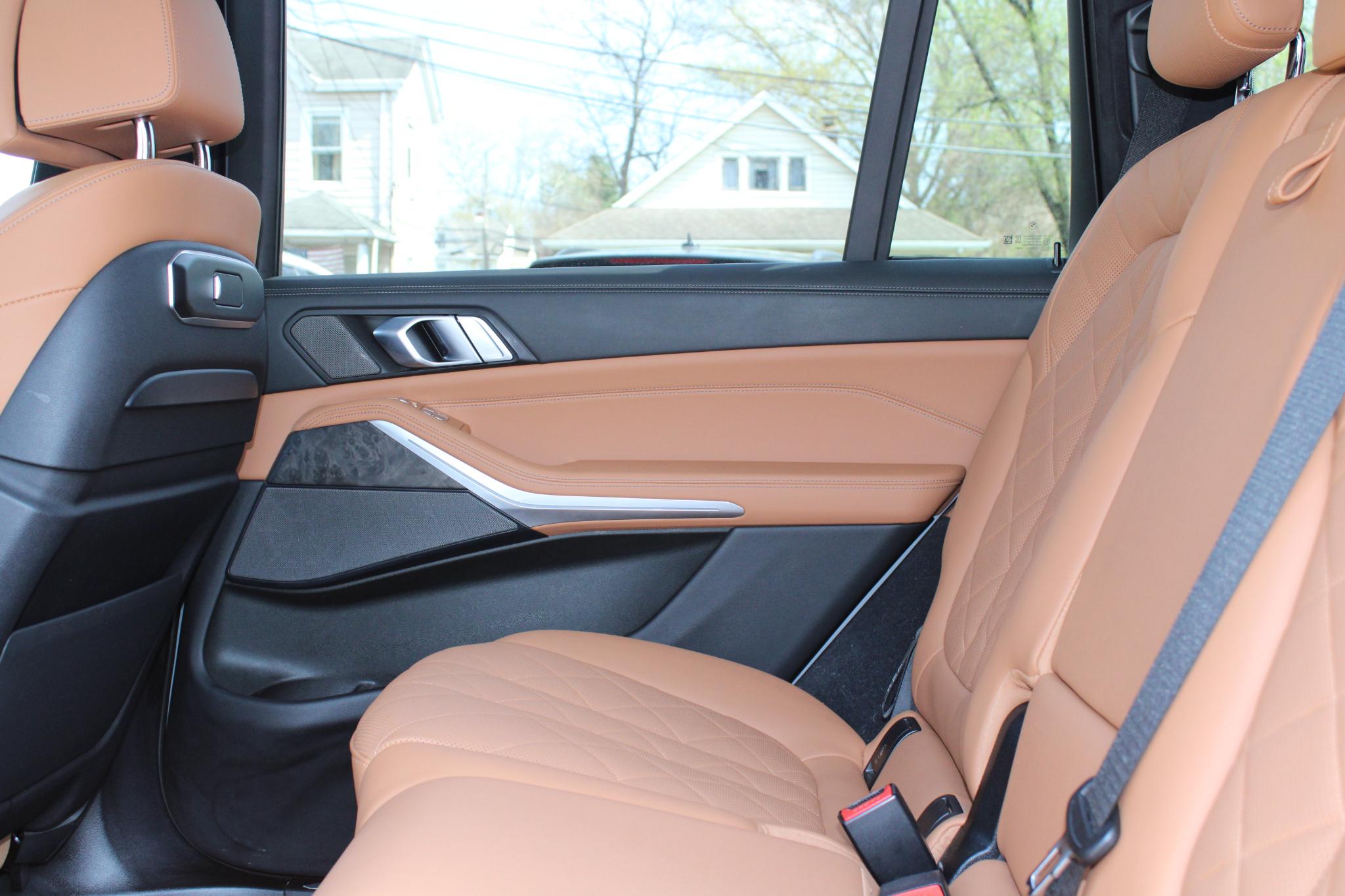 BMW X7 xDrive40i Sports Activity Vehicle 2024