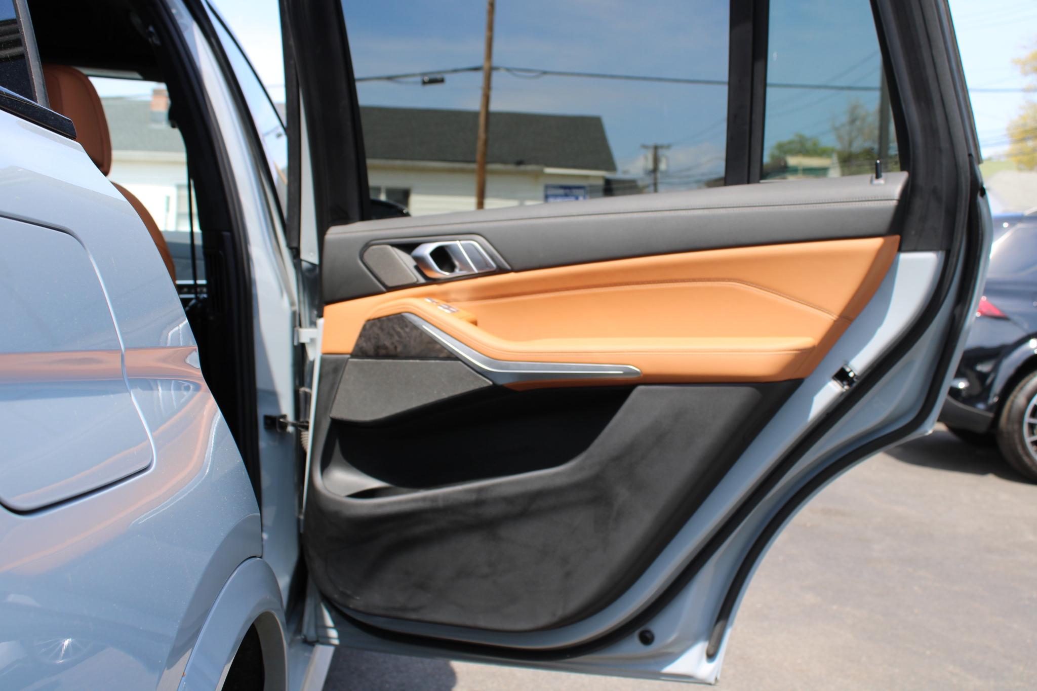 BMW X7 xDrive40i Sports Activity Vehicle 2024