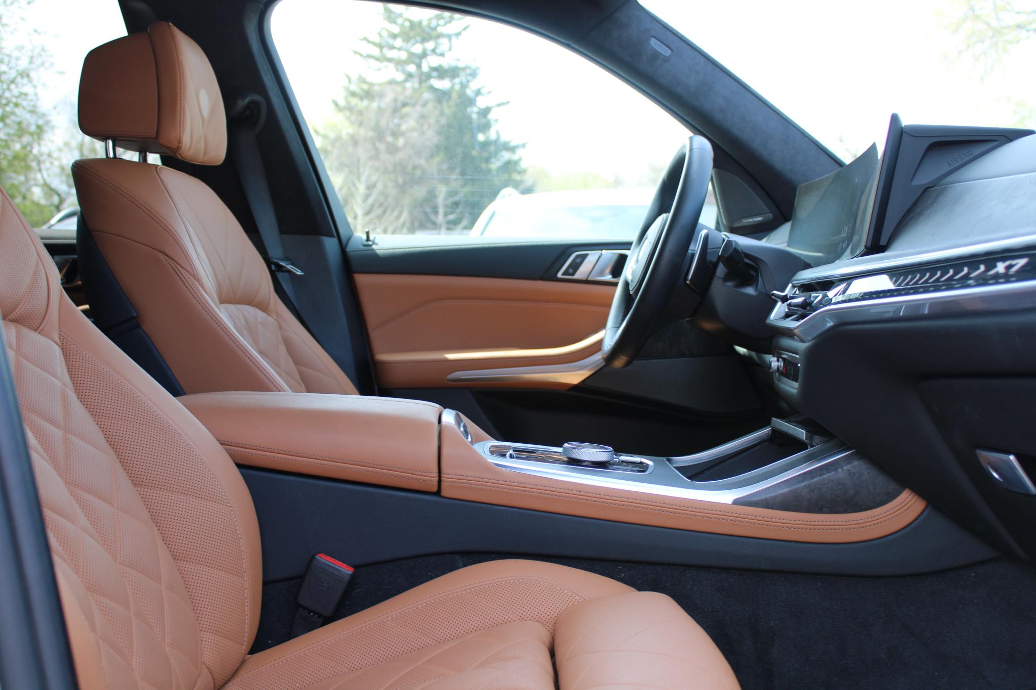 BMW X7 xDrive40i Sports Activity Vehicle 2024