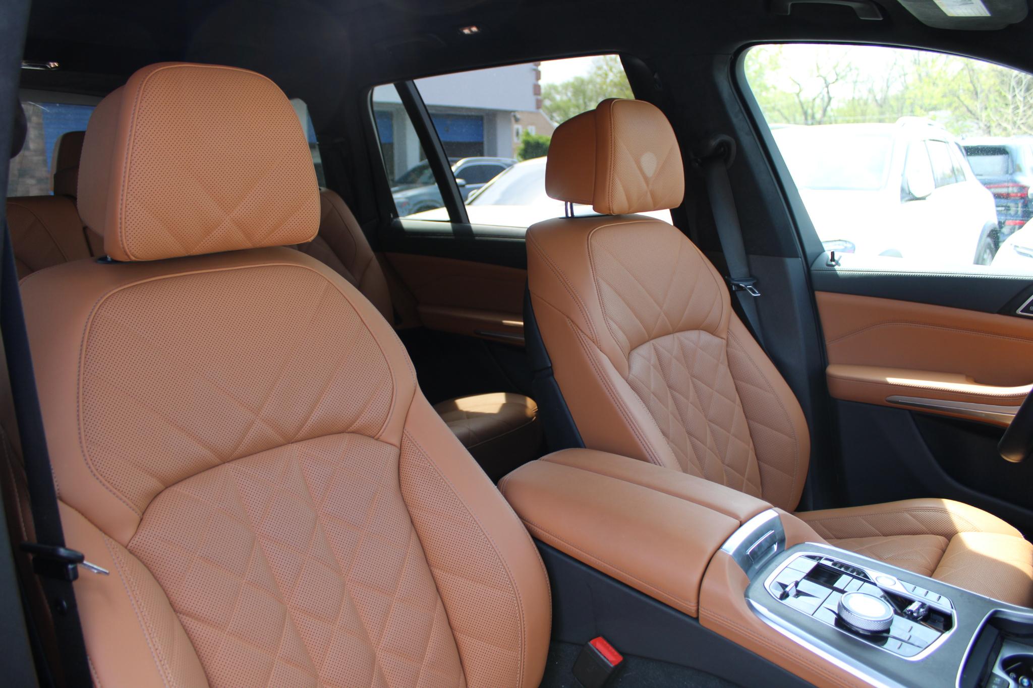 BMW X7 xDrive40i Sports Activity Vehicle 2024