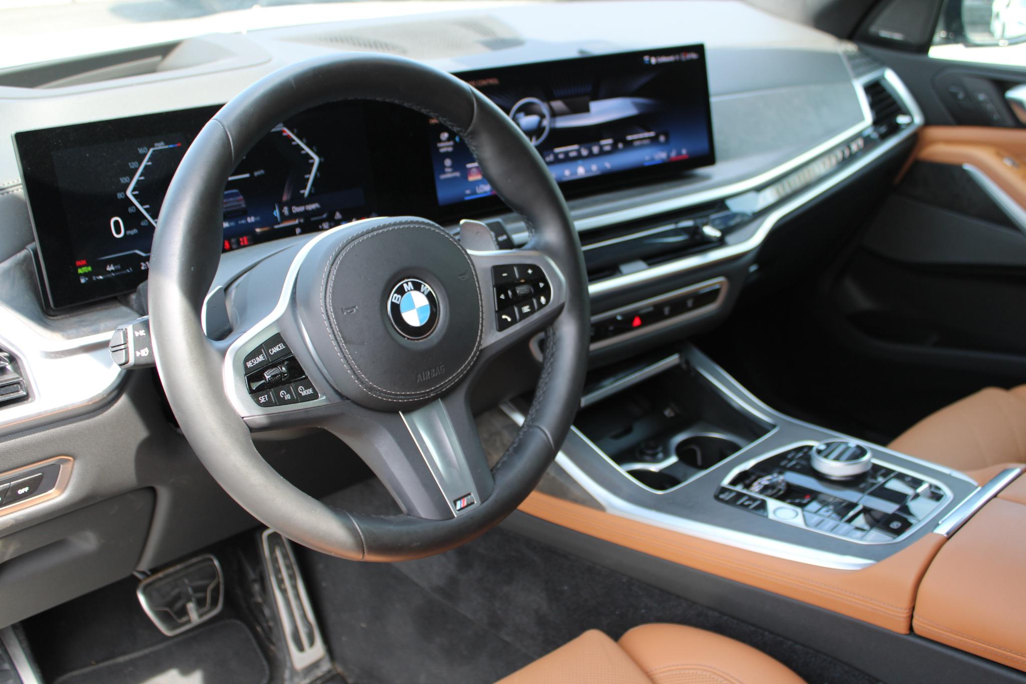 BMW X7 xDrive40i Sports Activity Vehicle 2024