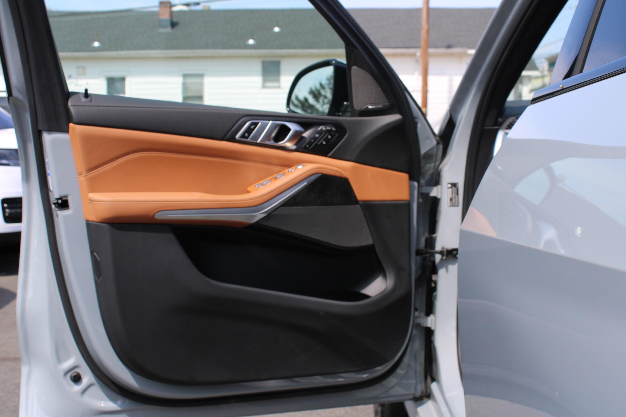 BMW X7 xDrive40i Sports Activity Vehicle 2024