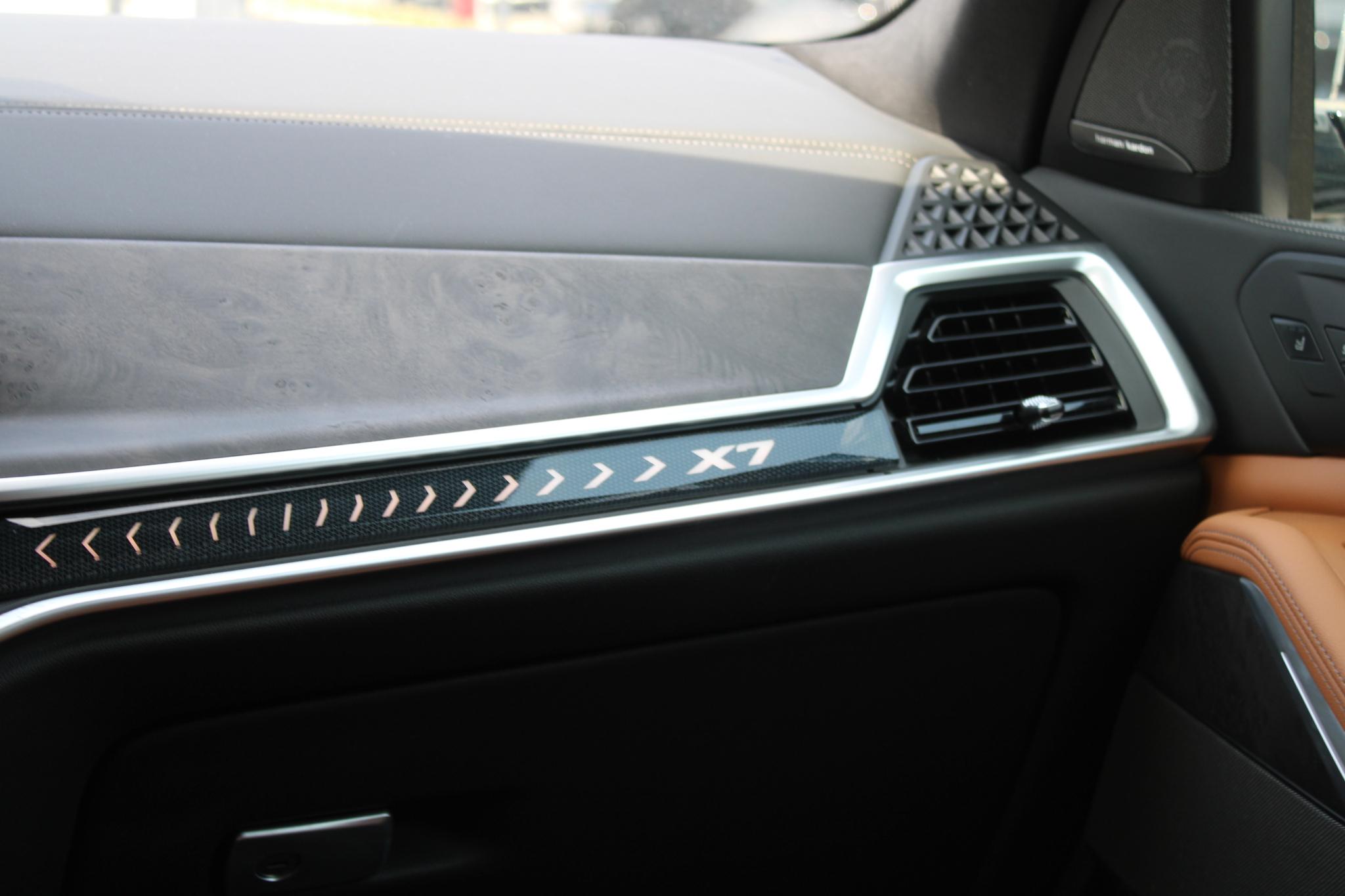 BMW X7 xDrive40i Sports Activity Vehicle 2024