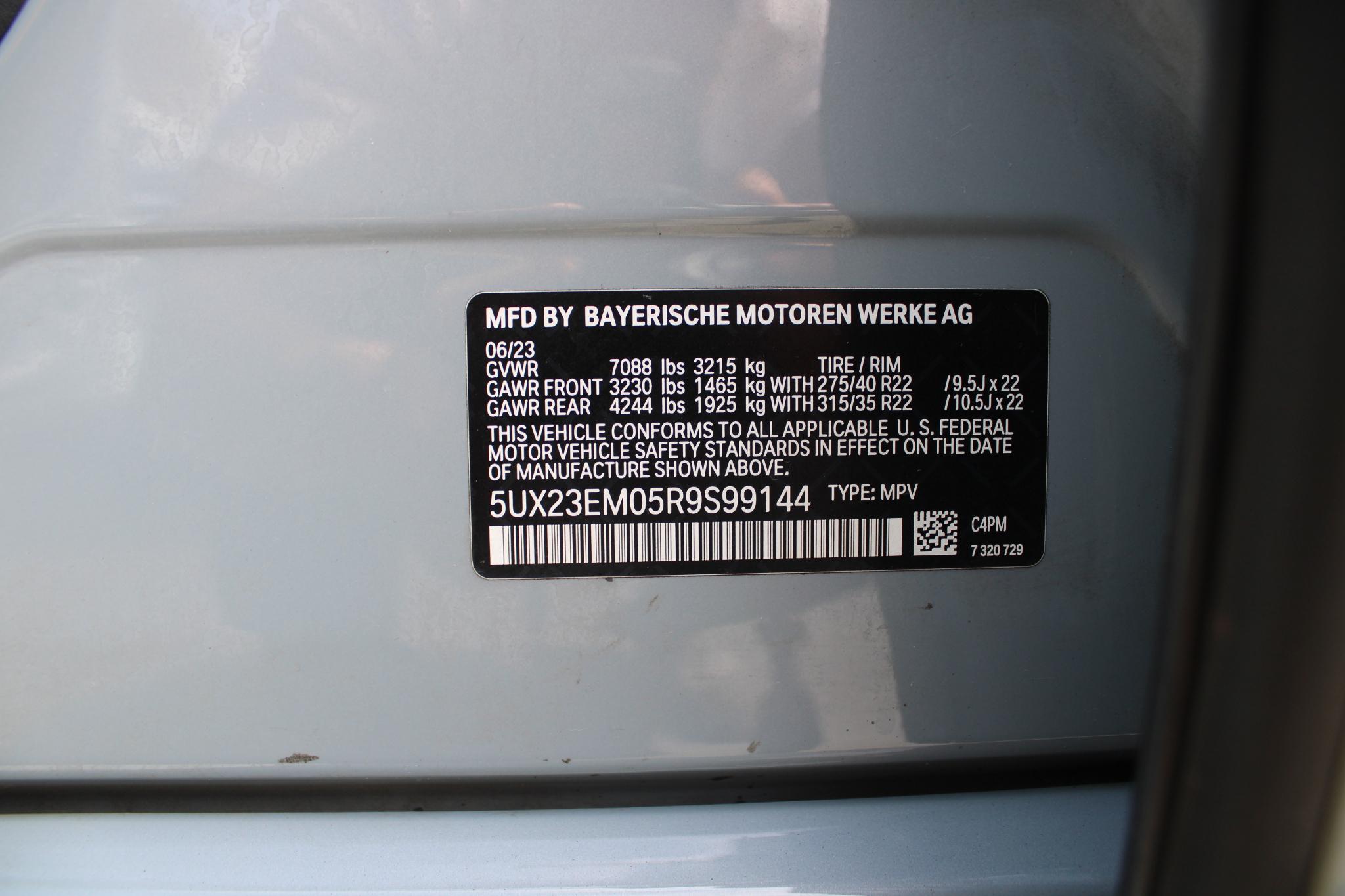 BMW X7 xDrive40i Sports Activity Vehicle 2024