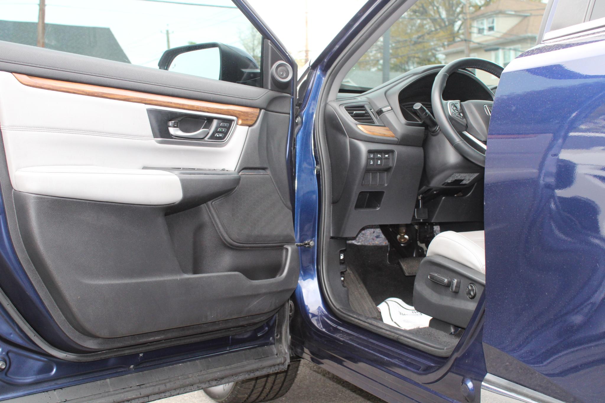 Honda CR-V Hybrid Touring AWD 2021