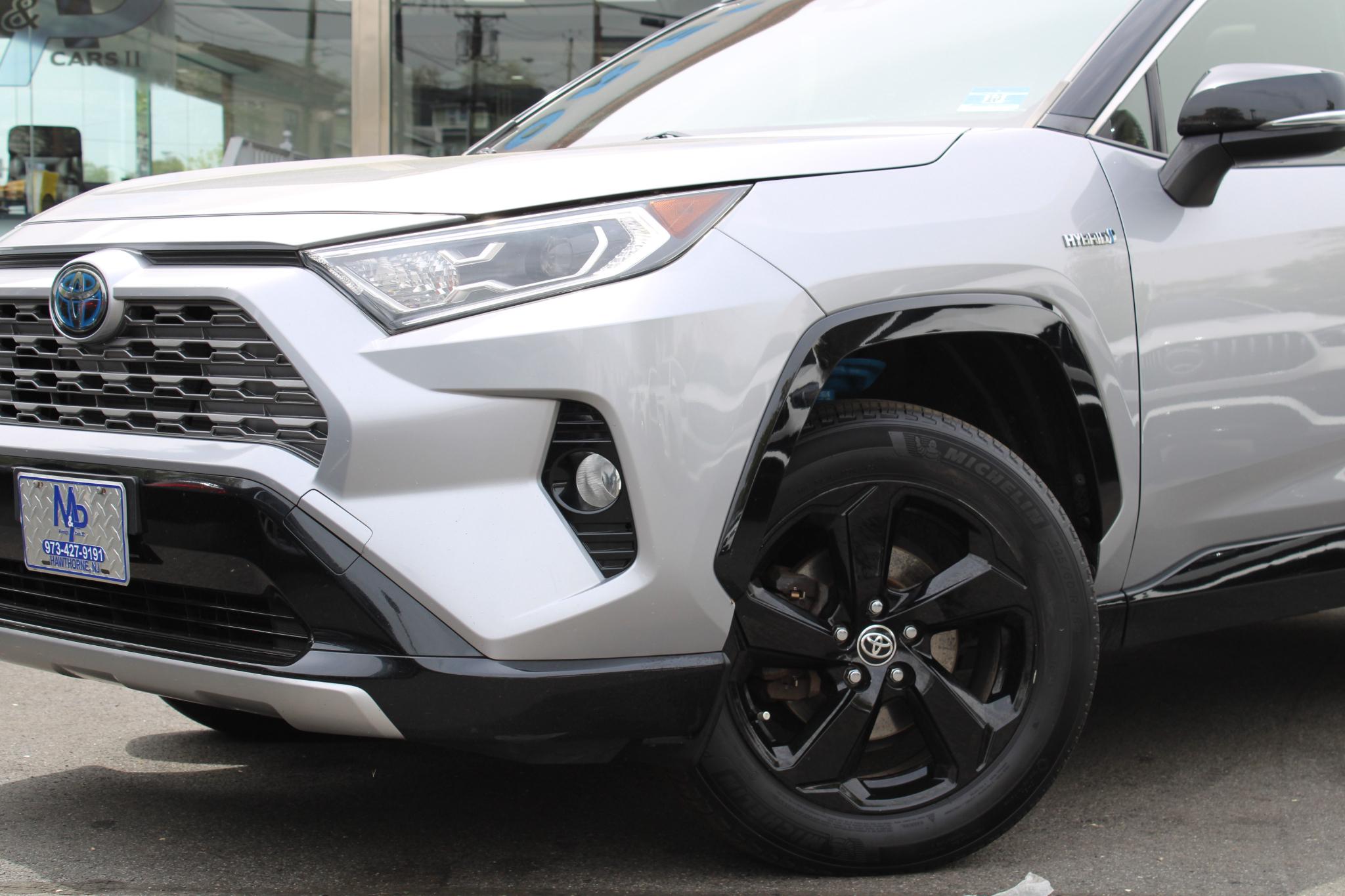 Toyota RAV4 Hybrid XSE AWD (Natl) 2020